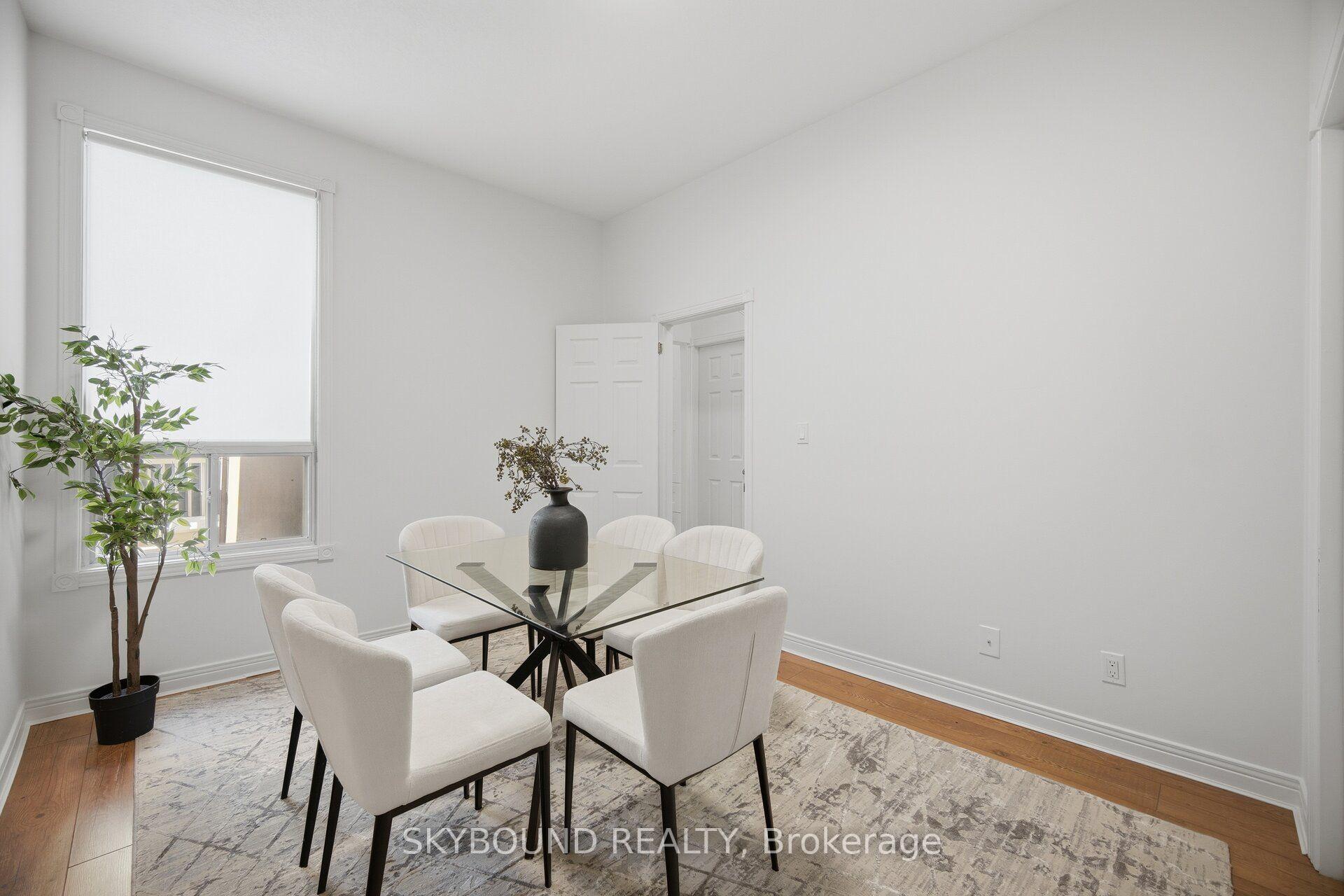 Photo 12 of 155 Niagara Street, Toronto, Niagara — HOMEH