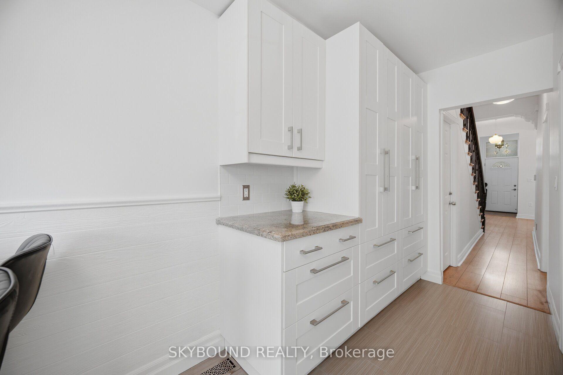 Photo 13 of 155 Niagara Street, Toronto, Niagara — HOMEH