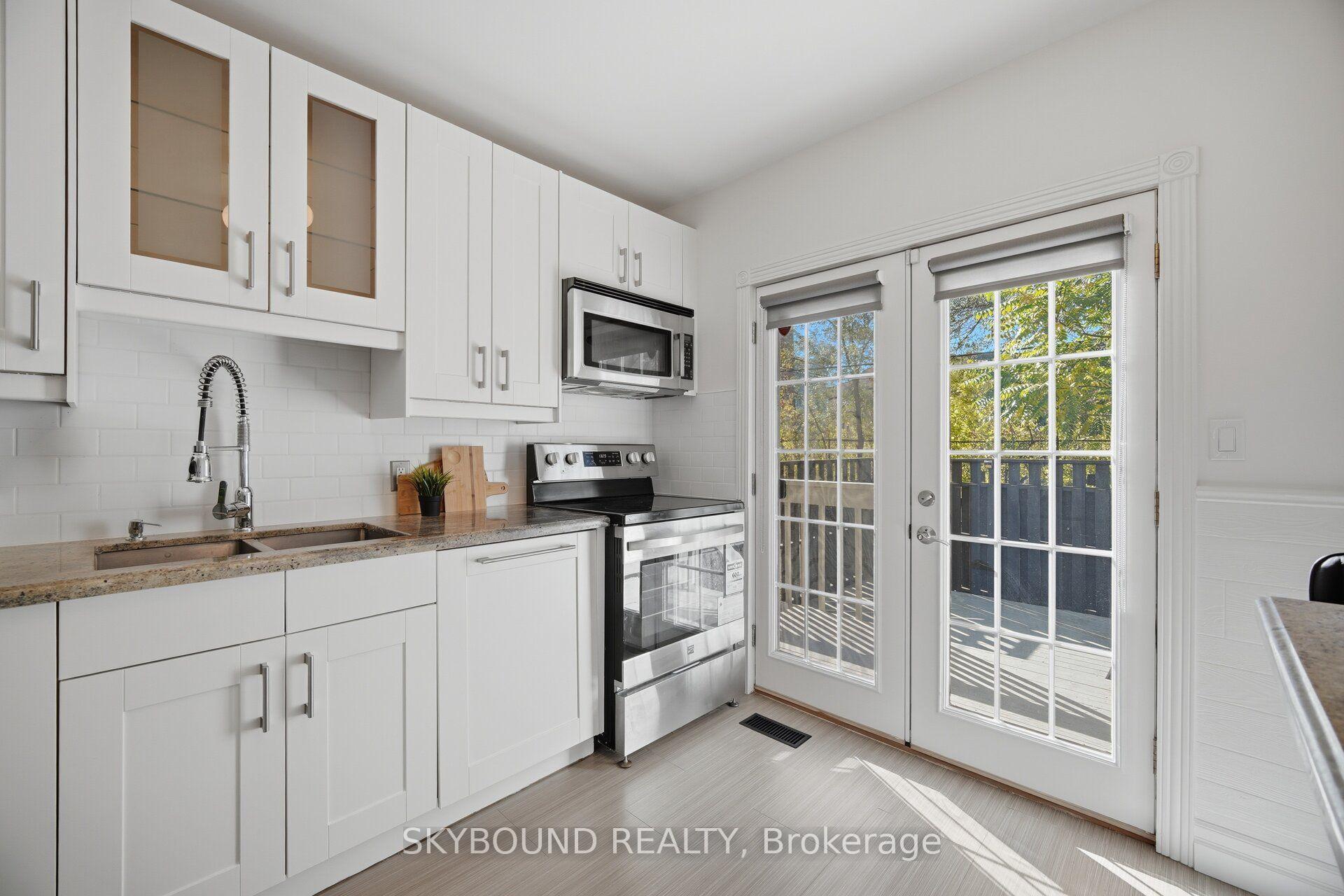 Photo 15 of 155 Niagara Street, Toronto, Niagara — HOMEH