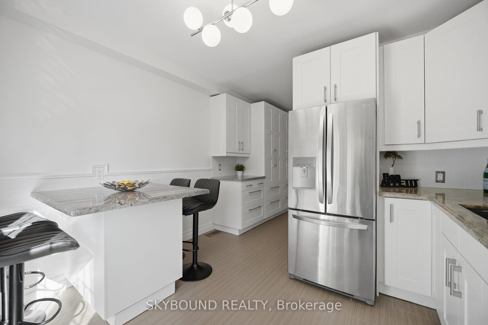 Photo 16 of 155 Niagara Street, Toronto, Niagara — HOMEH