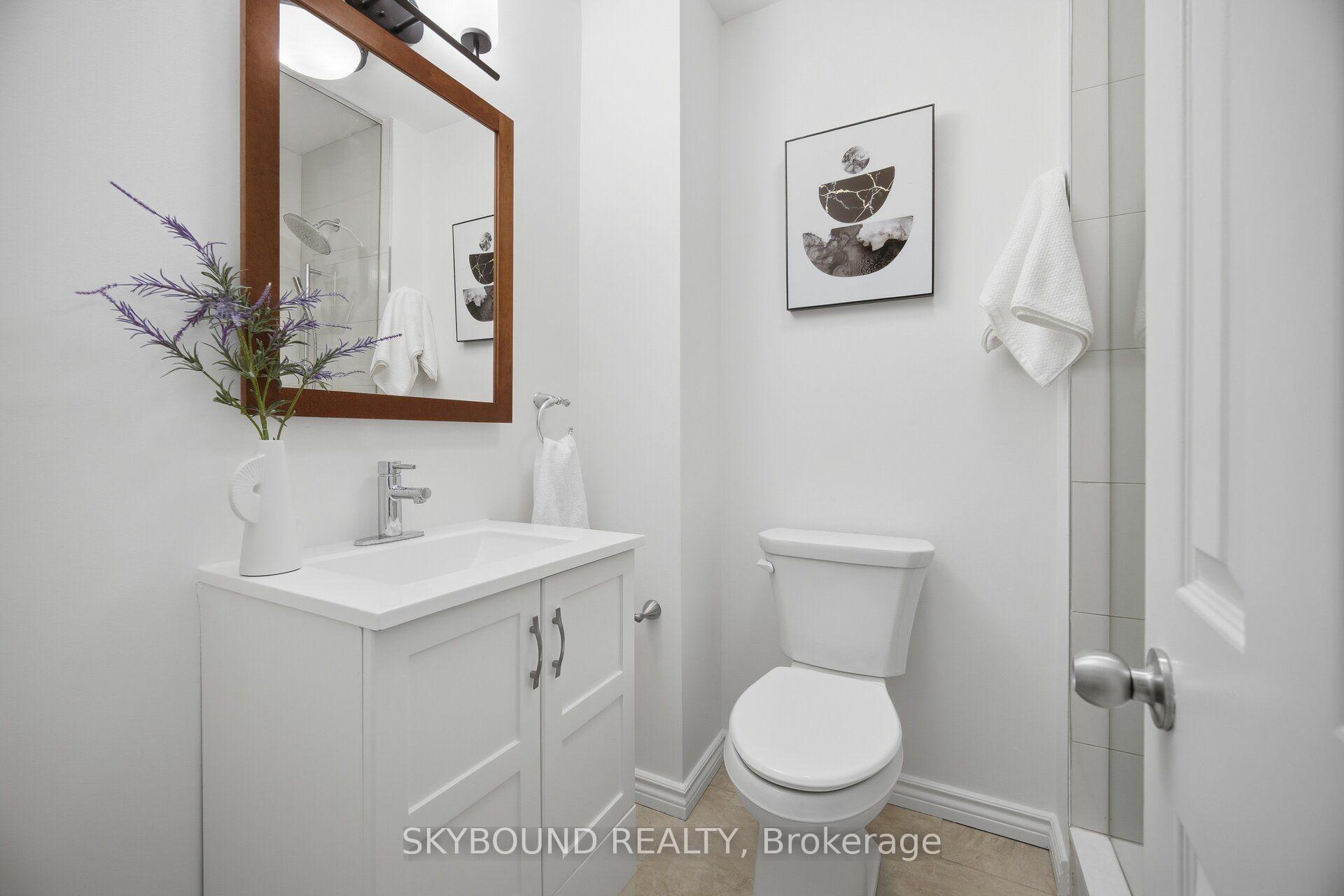 Photo 19 of 155 Niagara Street, Toronto, Niagara — HOMEH