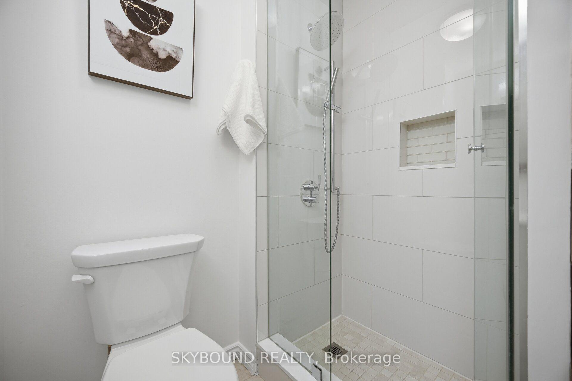 Photo 20 of 155 Niagara Street, Toronto, Niagara — HOMEH