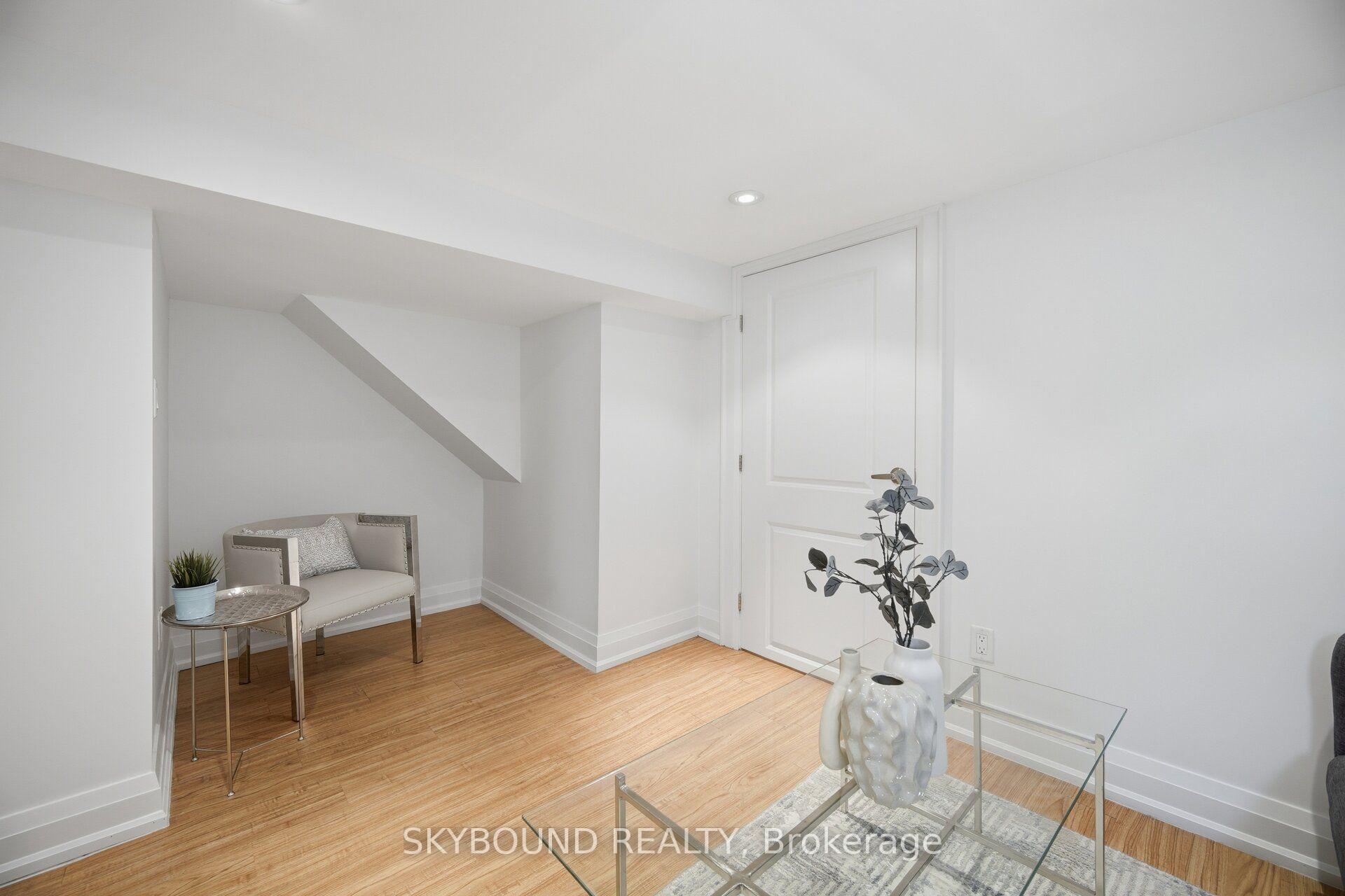 Photo 40 of 155 Niagara Street, Toronto, Niagara — HOMEH