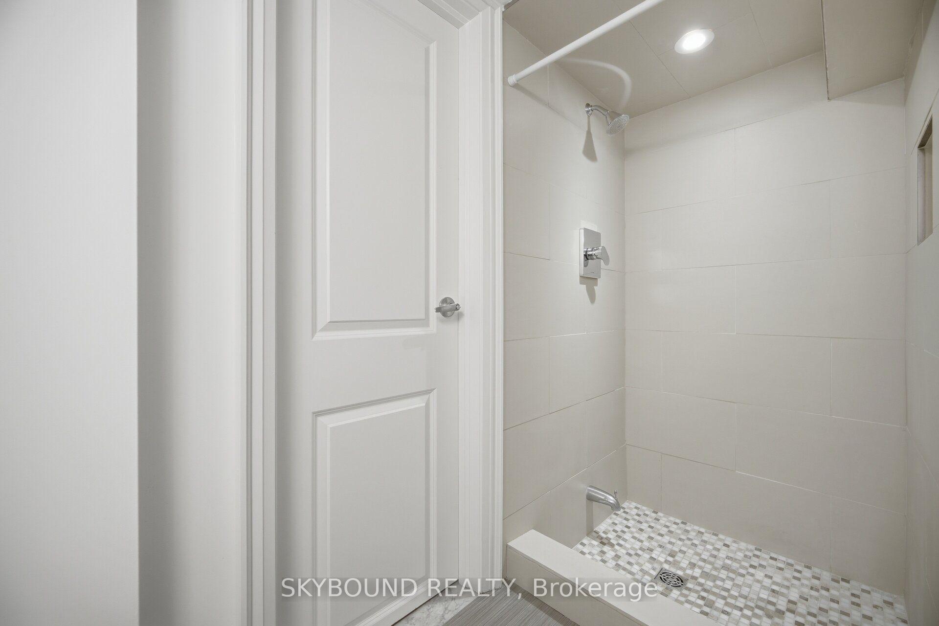 Photo 46 of 155 Niagara Street, Toronto, Niagara — HOMEH