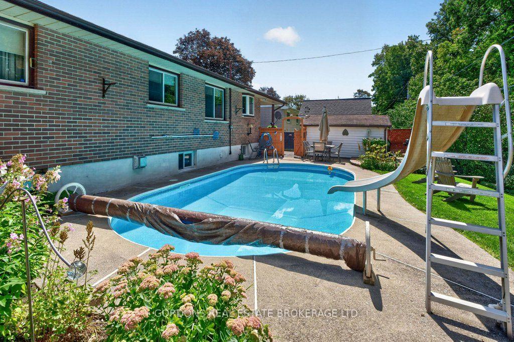 Photo 7 of 755 Downing Street, Kingston, South of Taylor-Kidd Blvd — HOMEH