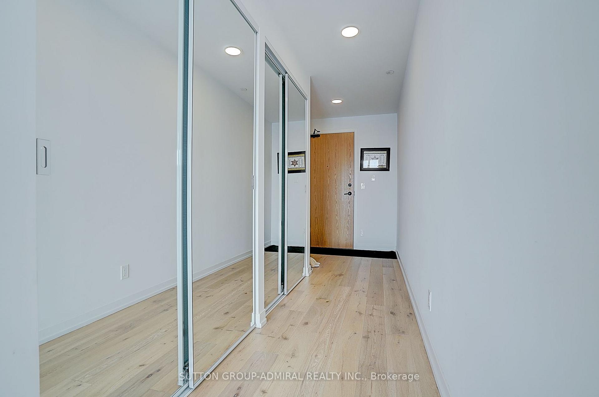 Photo 5 of Unit 712, 8 Beverley Glen Boulevard, Vaughan, Beverley Glen — HOMEH