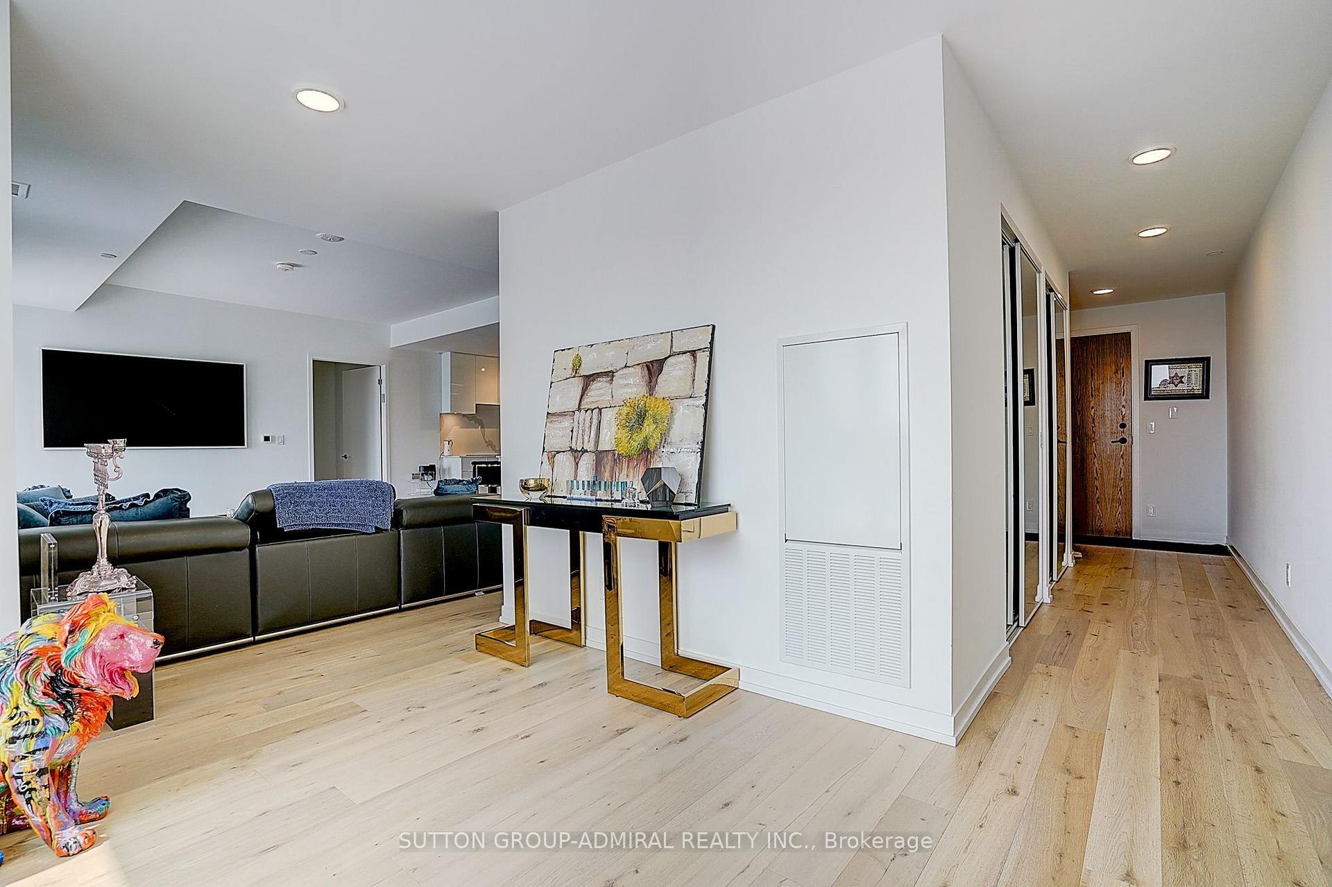 Photo 6 of Unit 712, 8 Beverley Glen Boulevard, Vaughan, Beverley Glen — HOMEH