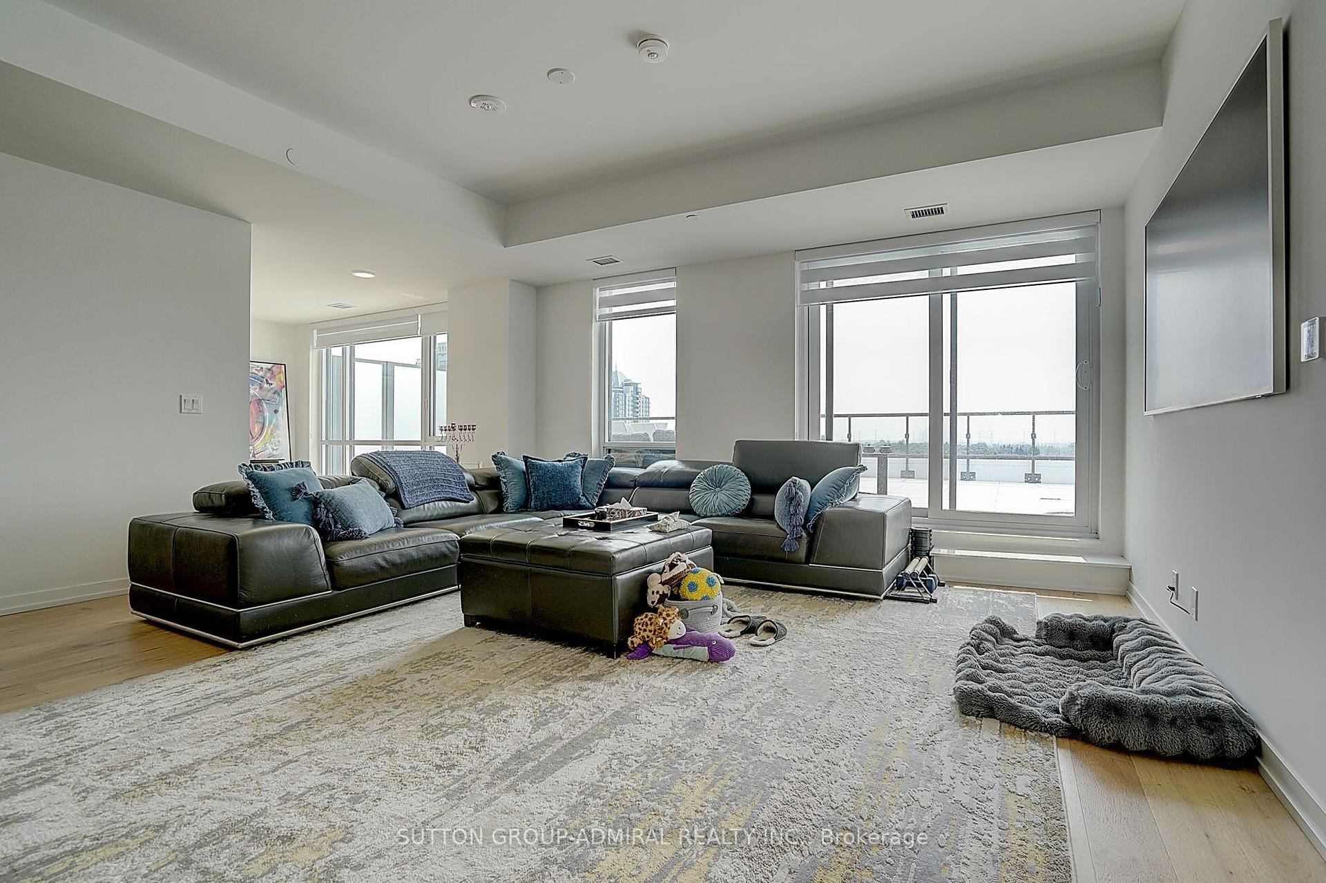 Photo 11 of Unit 712, 8 Beverley Glen Boulevard, Vaughan, Beverley Glen — HOMEH