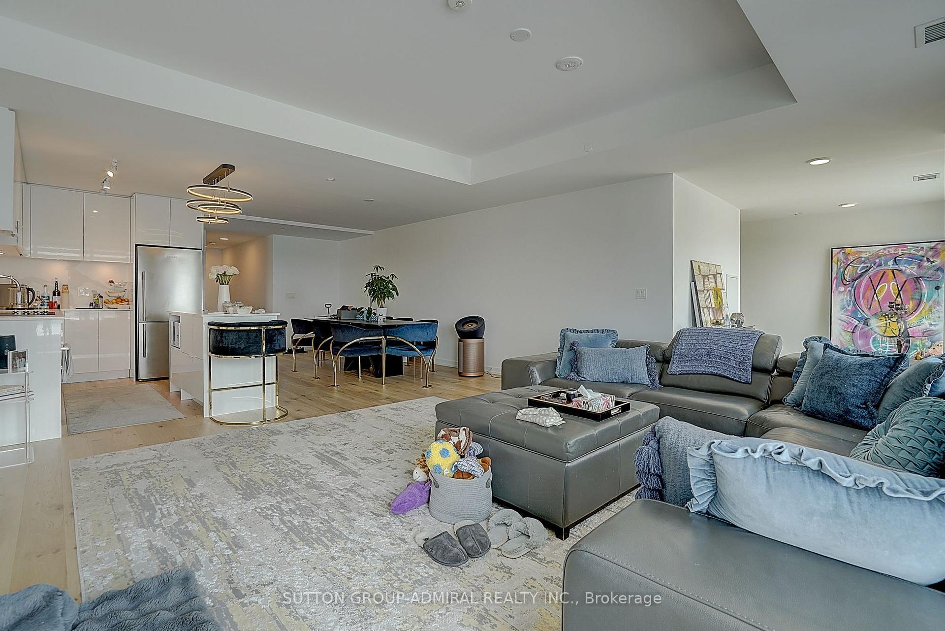 Photo 12 of Unit 712, 8 Beverley Glen Boulevard, Vaughan, Beverley Glen — HOMEH