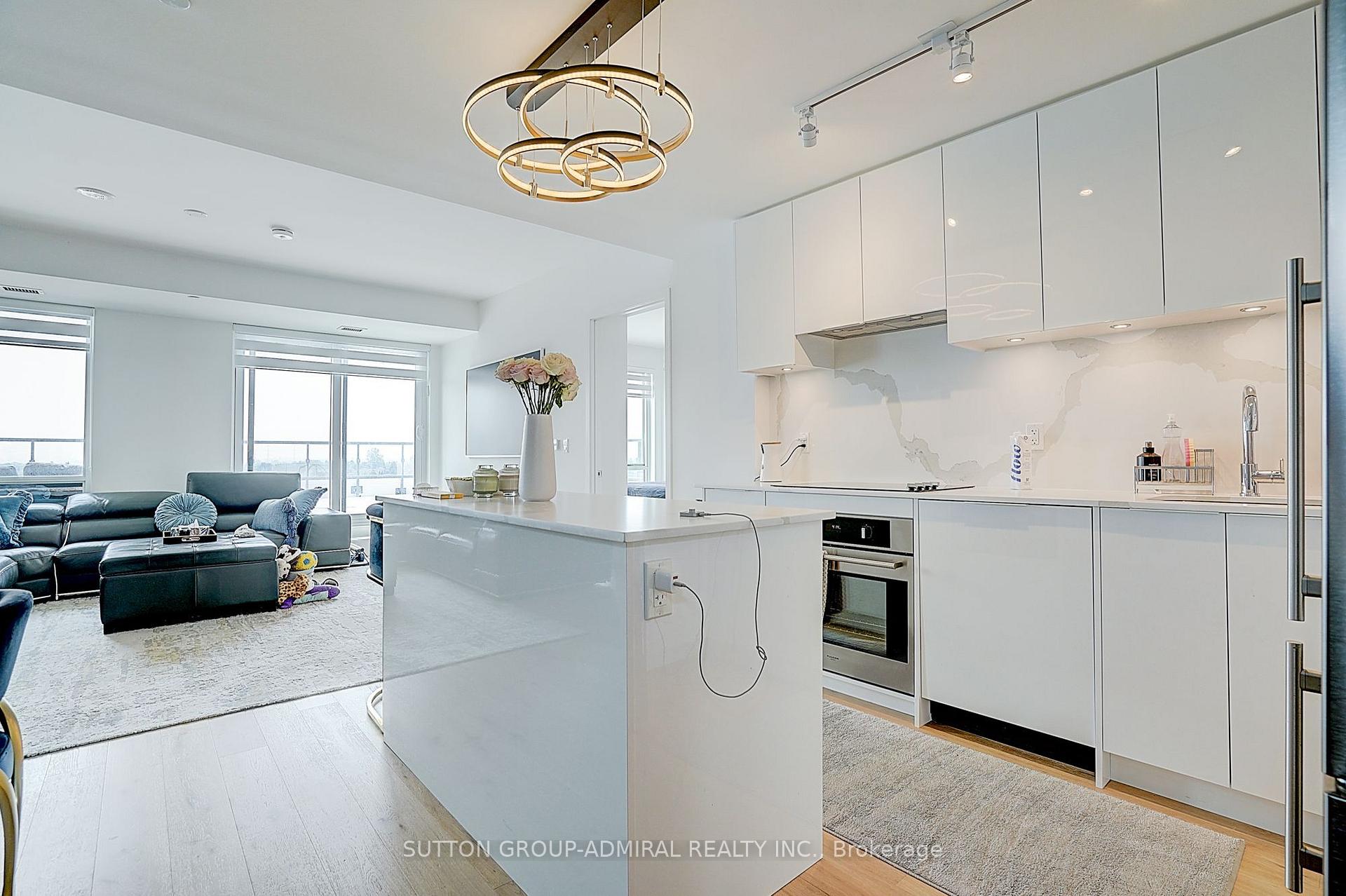 Photo 19 of Unit 712, 8 Beverley Glen Boulevard, Vaughan, Beverley Glen — HOMEH
