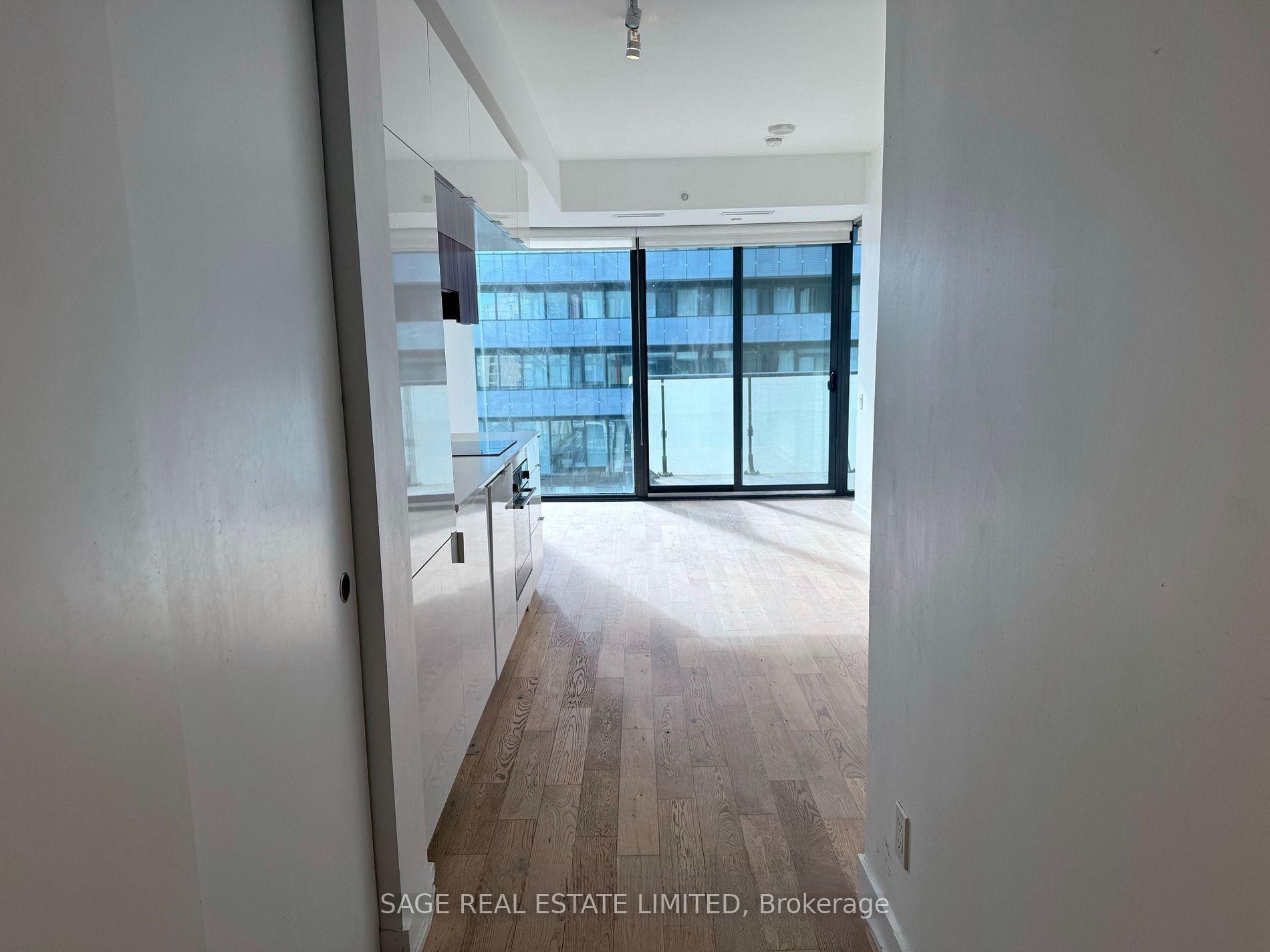 Photo 2 of Unit 913, 185 Roehampton Avenue, Toronto, Mount Pleasant West — HOMEH