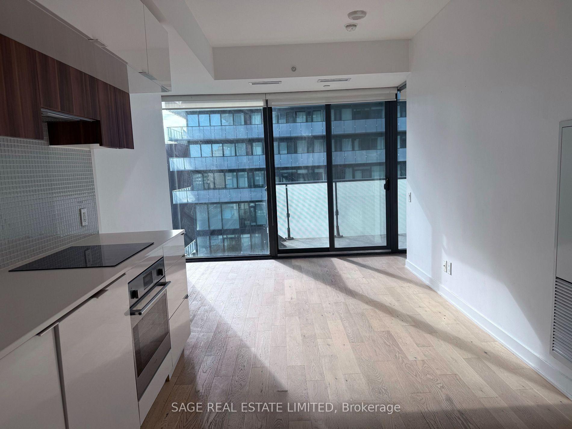 Photo 4 of Unit 913, 185 Roehampton Avenue, Toronto, Mount Pleasant West — HOMEH