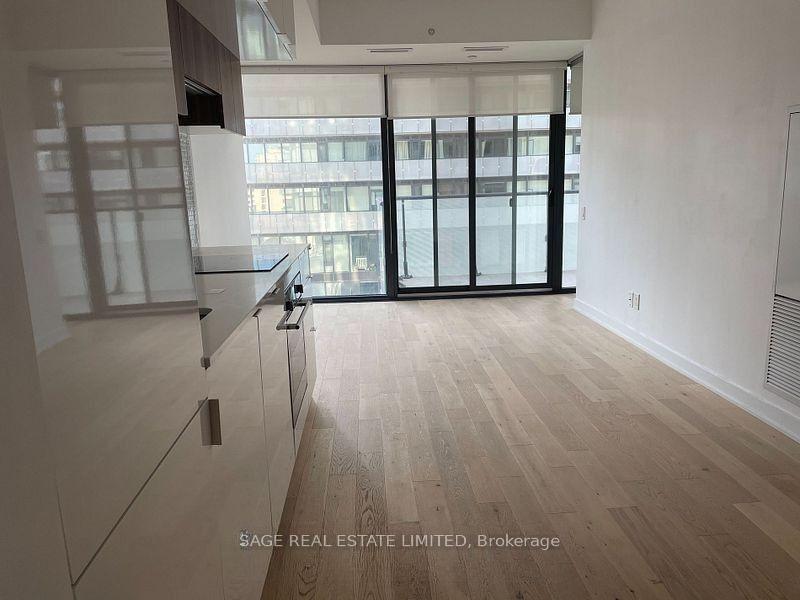 Photo 5 of Unit 913, 185 Roehampton Avenue, Toronto, Mount Pleasant West — HOMEH