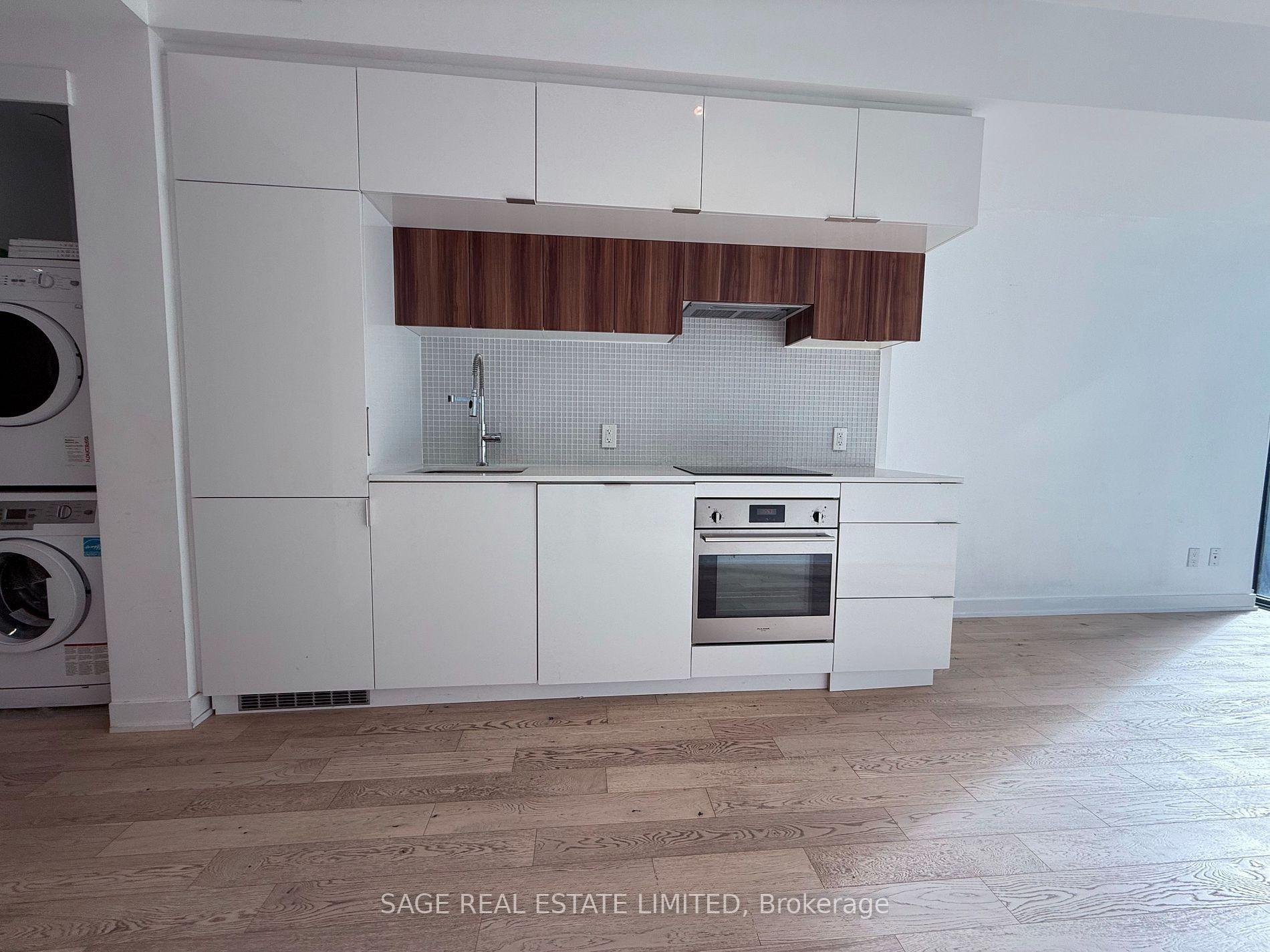 Photo 10 of Unit 913, 185 Roehampton Avenue, Toronto, Mount Pleasant West — HOMEH