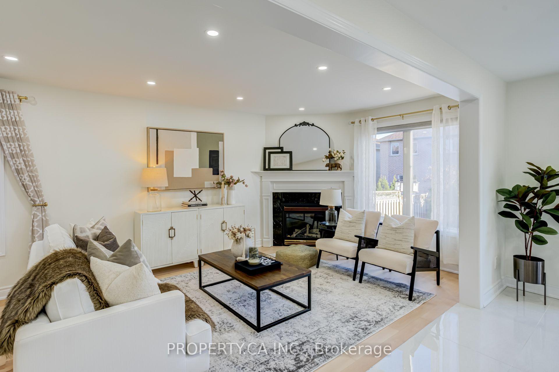 Photo 14 of 131 Giotto Crescent, Vaughan, Maple — HOMEH