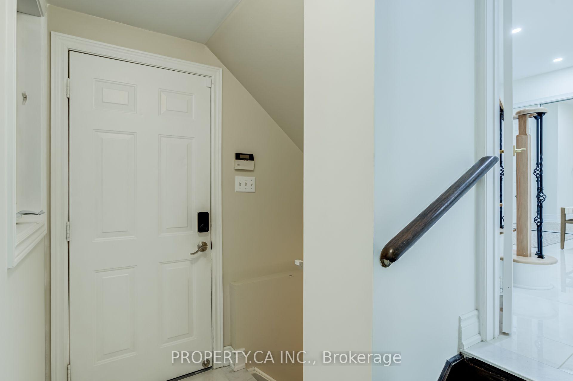 Photo 36 of 131 Giotto Crescent, Vaughan, Maple — HOMEH