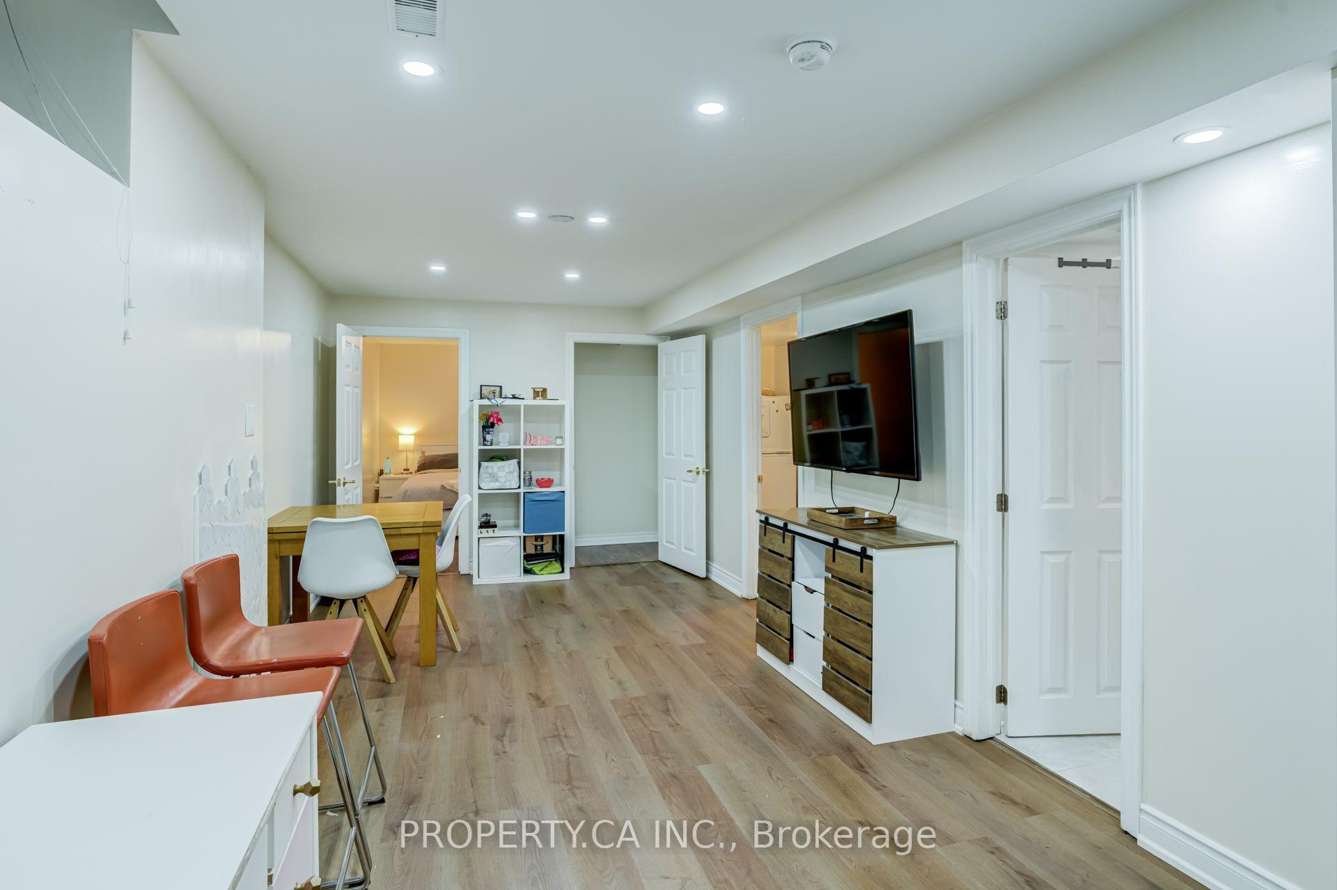 Photo 38 of 131 Giotto Crescent, Vaughan, Maple — HOMEH