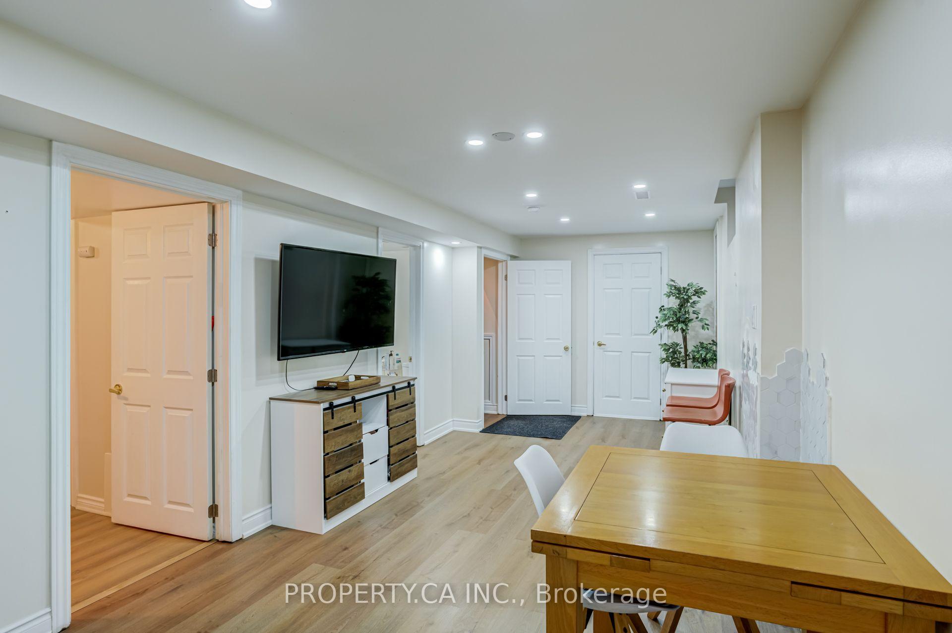Photo 39 of 131 Giotto Crescent, Vaughan, Maple — HOMEH