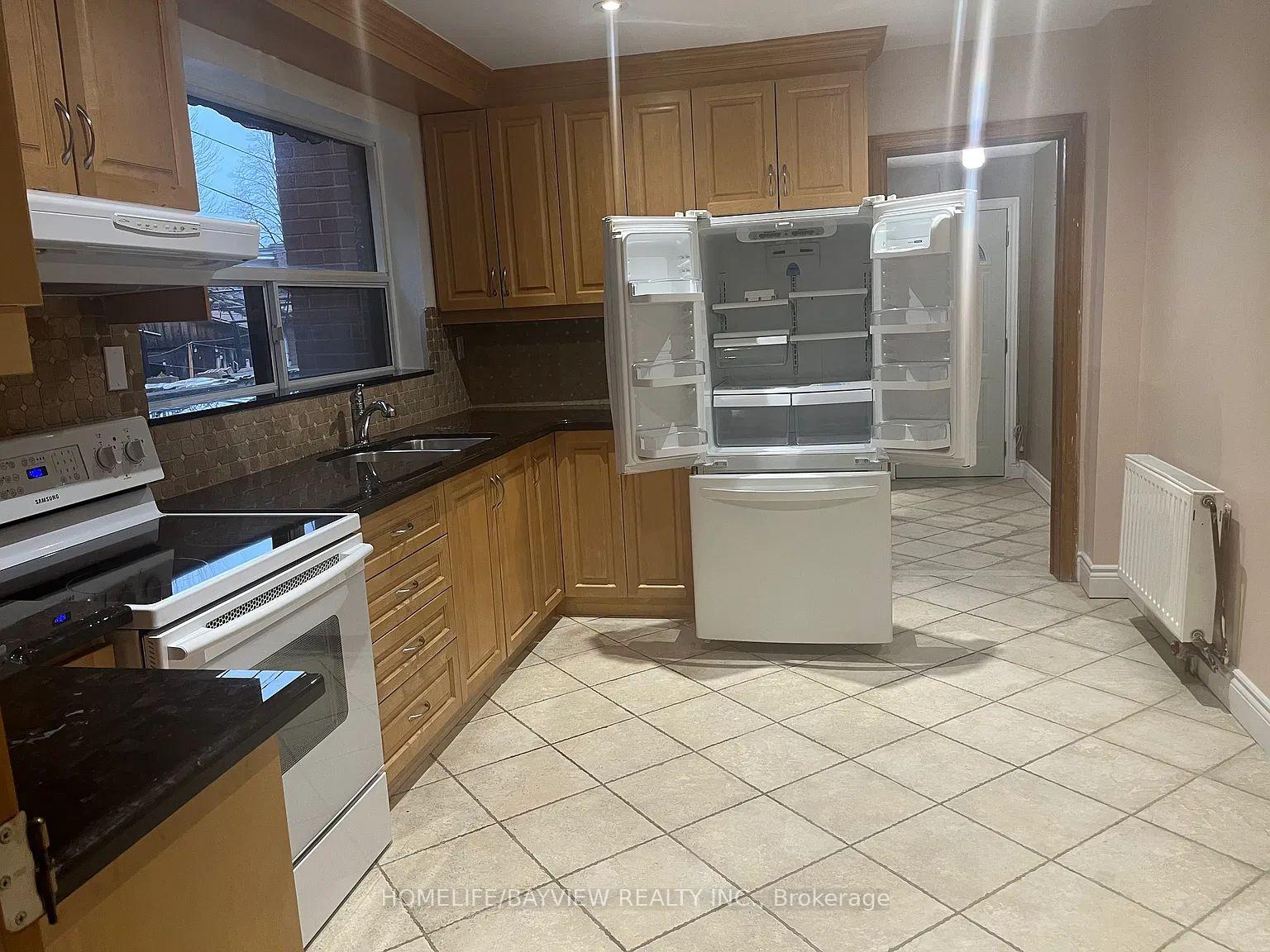 Photo 2 of 190 campbell (main floor) Avenue, Toronto, Dovercourt-Wallace Emerson-Junction — HOMEH