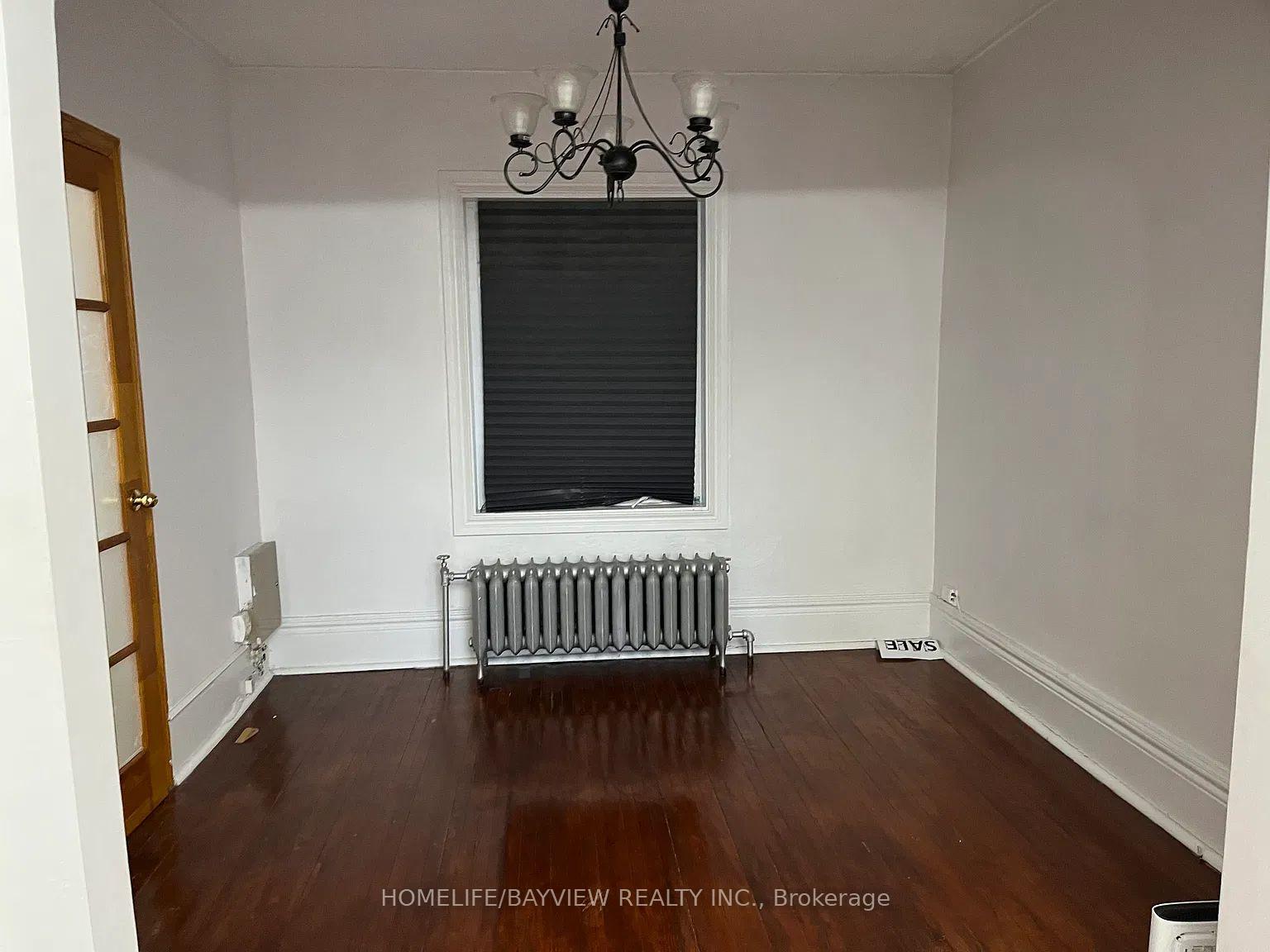 Photo 4 of 190 campbell (main floor) Avenue, Toronto, Dovercourt-Wallace Emerson-Junction — HOMEH