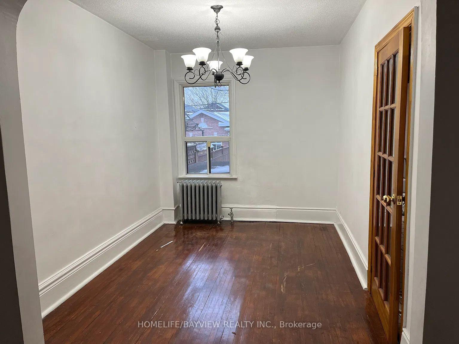 Photo 7 of 190 campbell (main floor) Avenue, Toronto, Dovercourt-Wallace Emerson-Junction — HOMEH