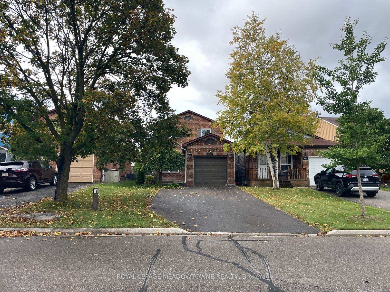 Photo 2 of 444 Vanier Drive, Milton, Bronte Meadows — HOMEH