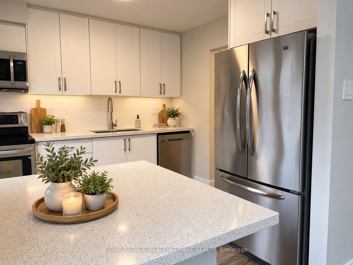 Photo 9 of 444 Vanier Drive, Milton, Bronte Meadows — HOMEH