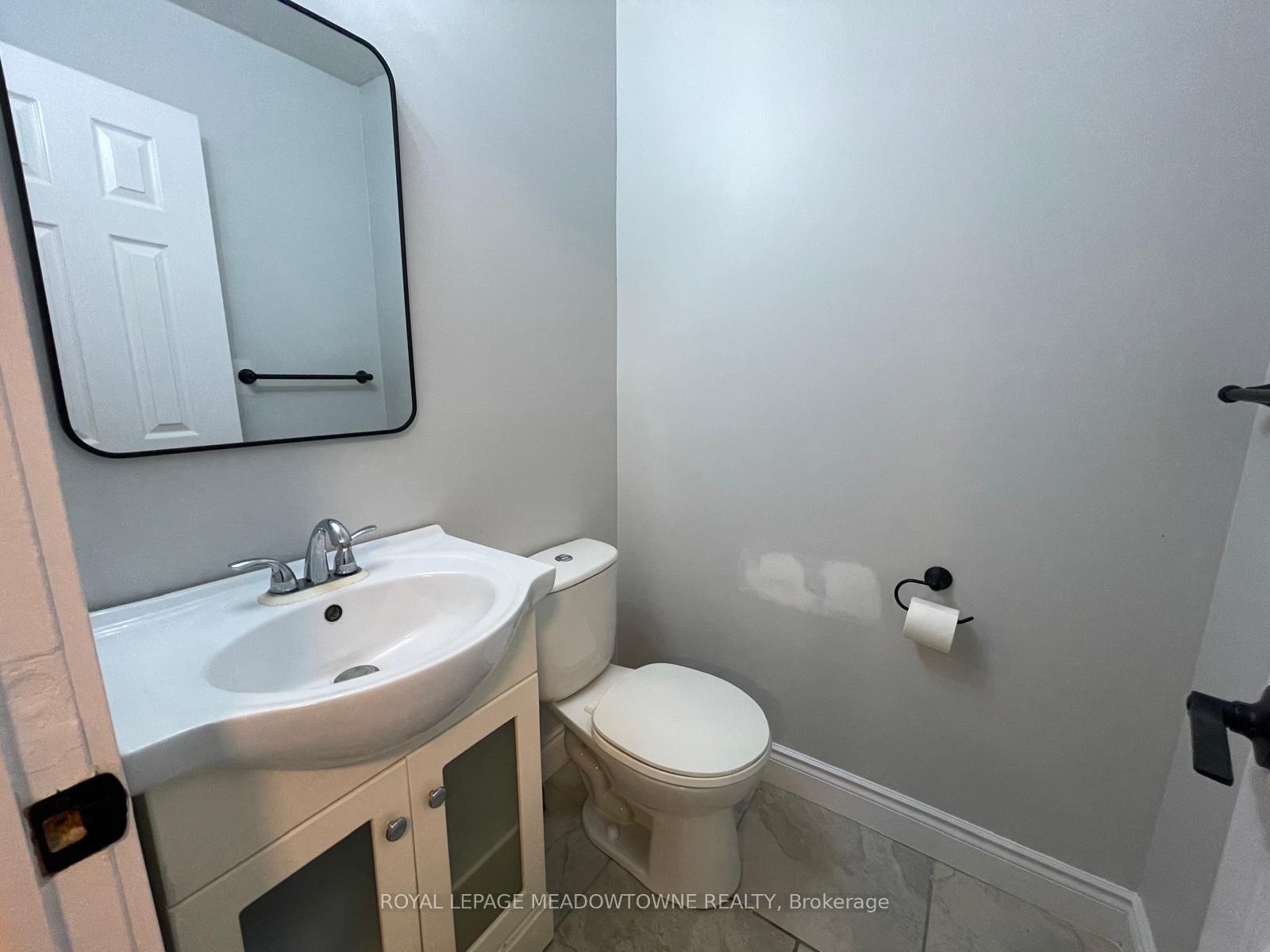 Photo 16 of 444 Vanier Drive, Milton, Bronte Meadows — HOMEH