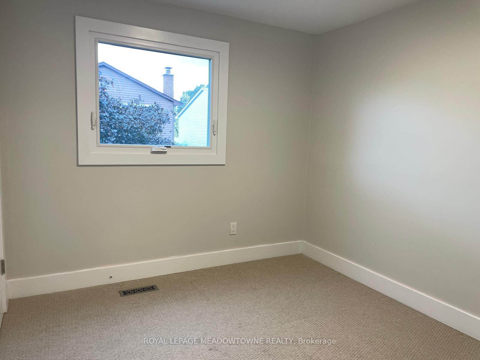 Photo 23 of 444 Vanier Drive, Milton, Bronte Meadows — HOMEH