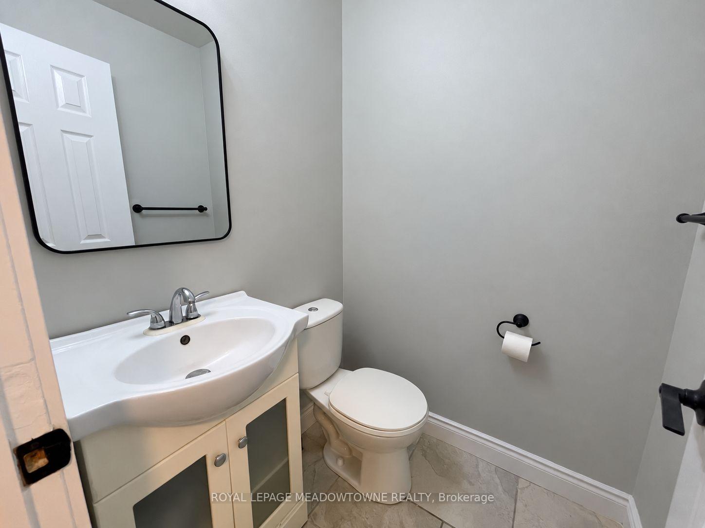 Photo 17 of 444 Vanier Drive, Milton, Bronte Meadows — HOMEH