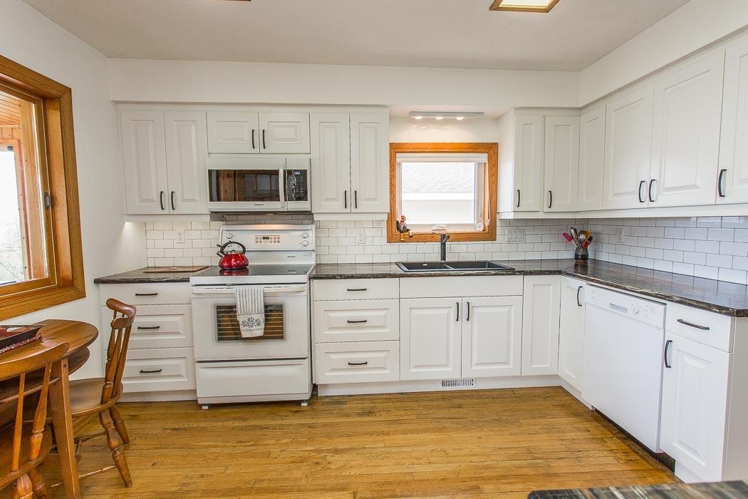 Photo 7 of 1173 Richards Street, St. Joseph — HOMEH