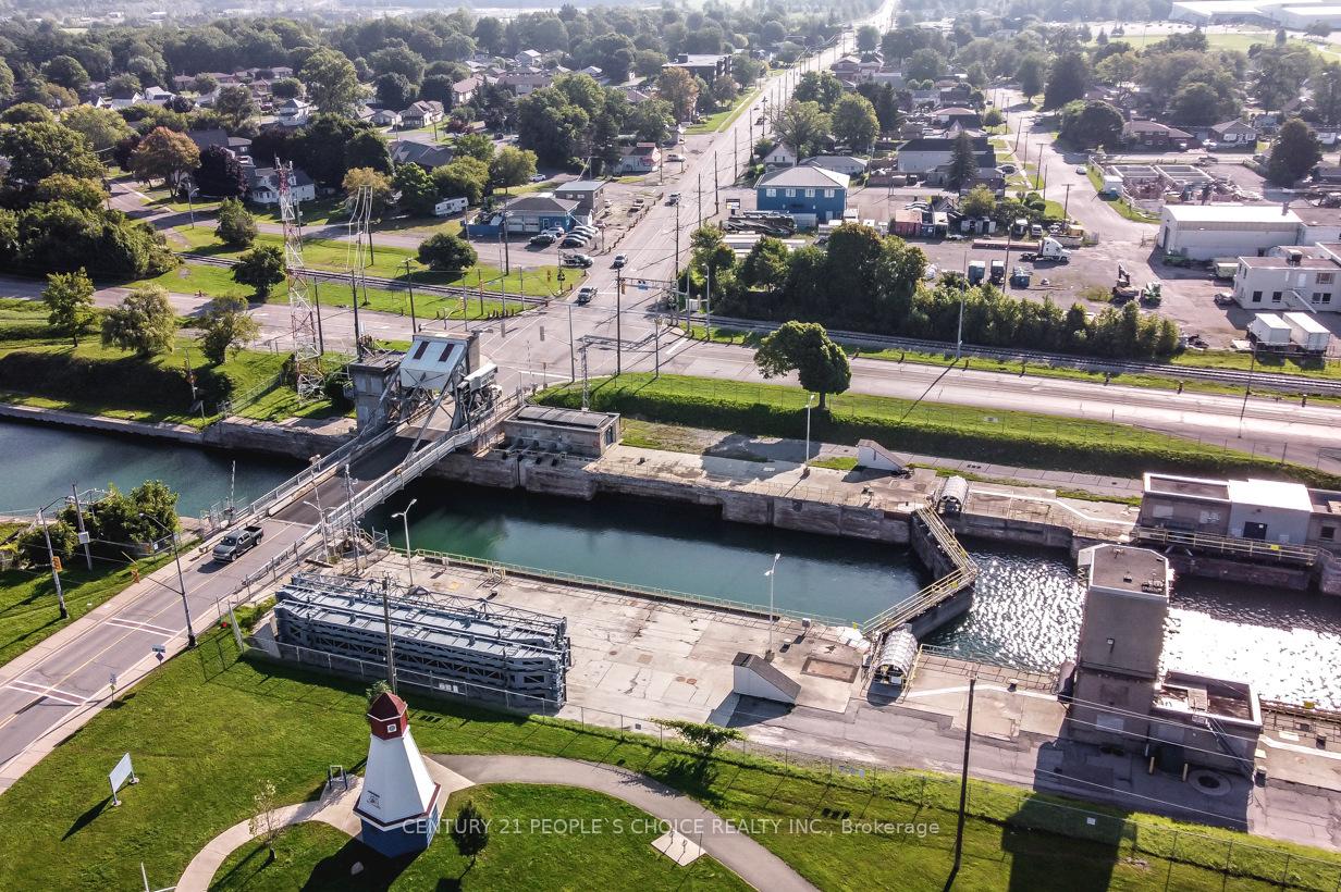 Photo 5 of Unit 213, 72 Main Street E, Port Colborne, Bethel — HOMEH