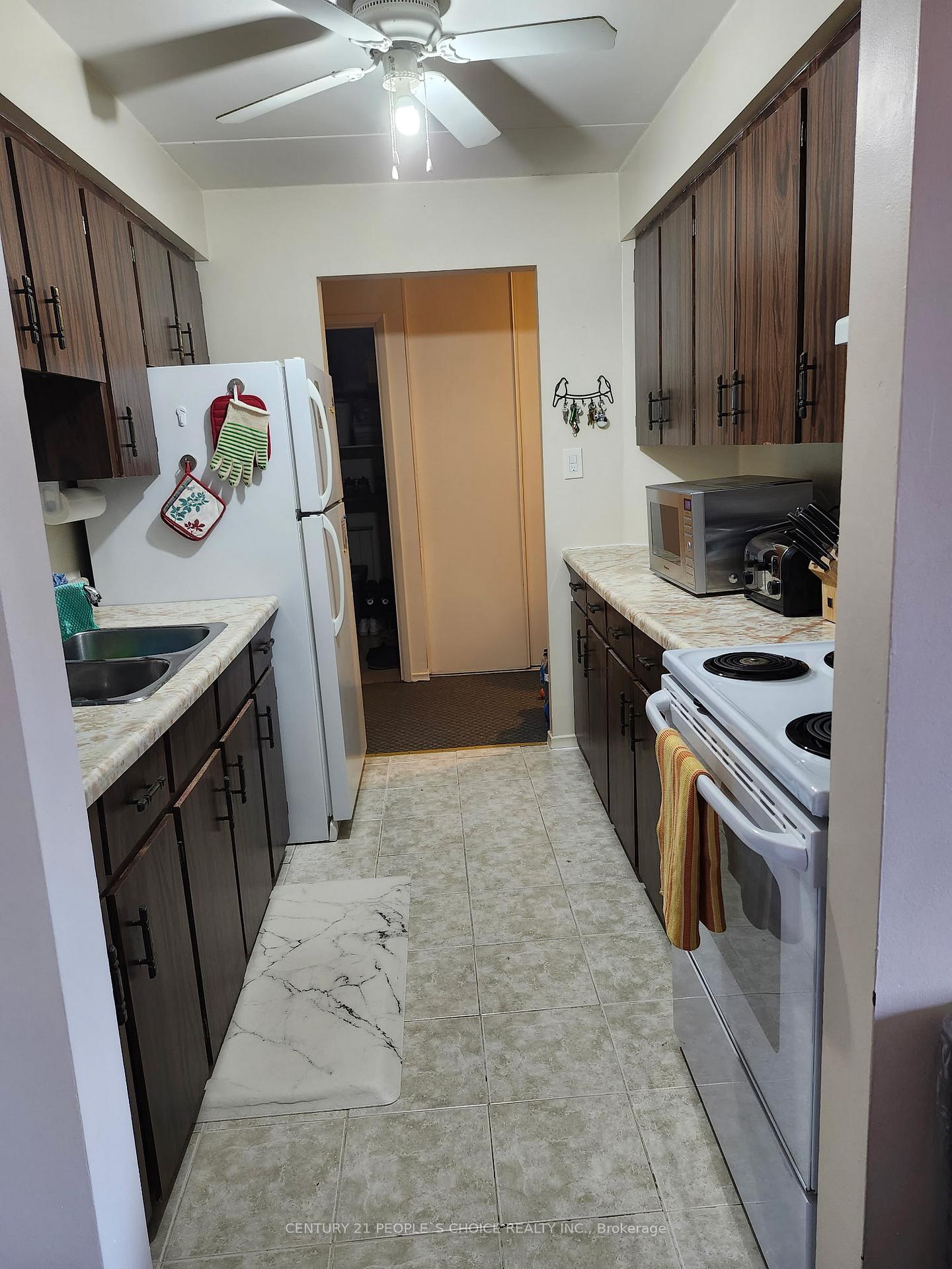 Photo 6 of Unit 213, 72 Main Street E, Port Colborne, Bethel — HOMEH