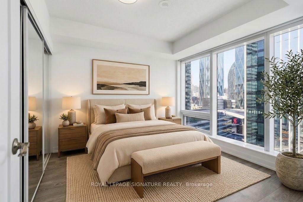 Photo 7 of Unit 2004, 10 York Street, Toronto, Waterfront Communities — HOMEH