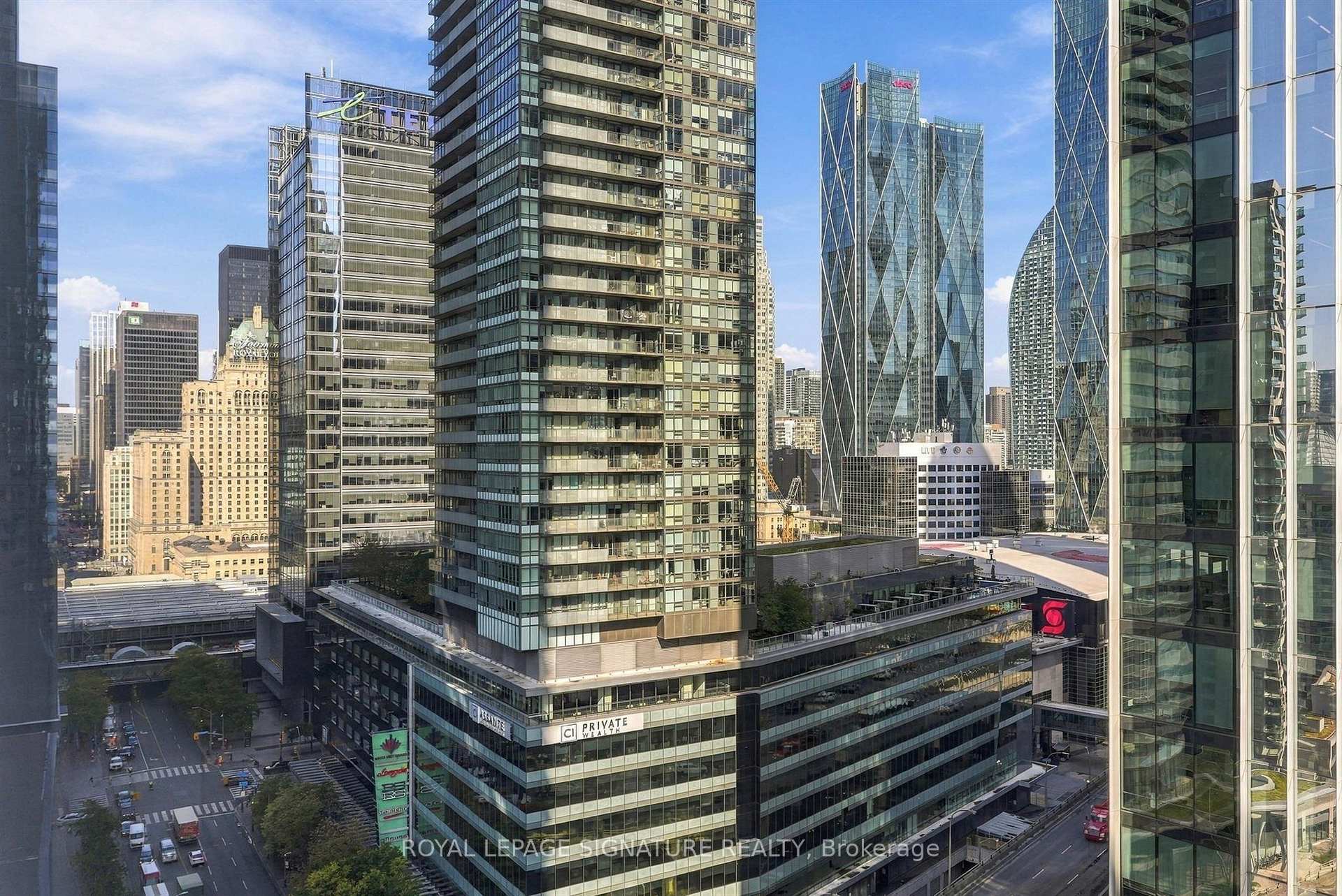 Photo 18 of Unit 2004, 10 York Street, Toronto, Waterfront Communities — HOMEH