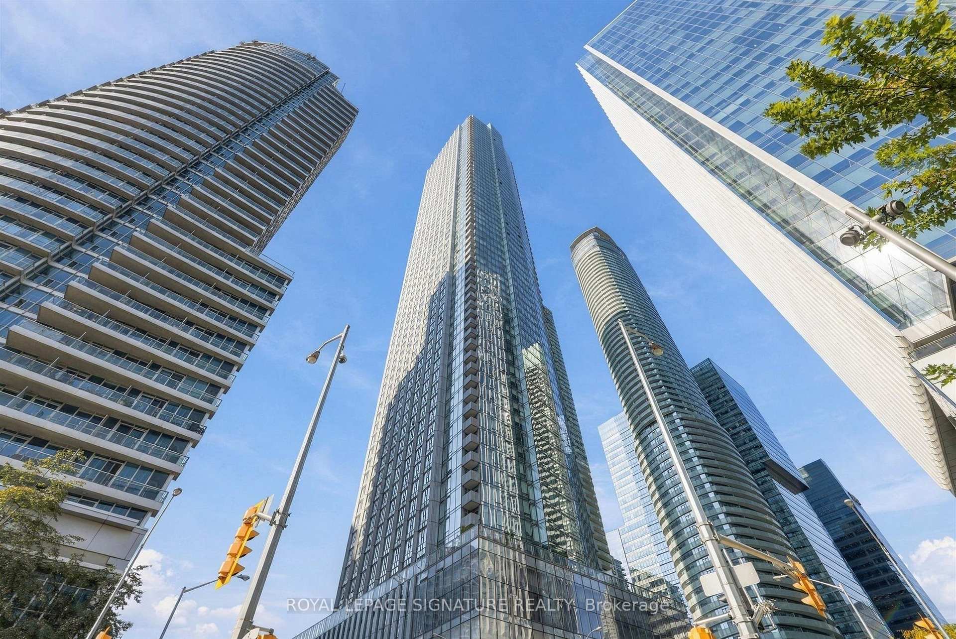 Photo 22 of Unit 2004, 10 York Street, Toronto, Waterfront Communities — HOMEH