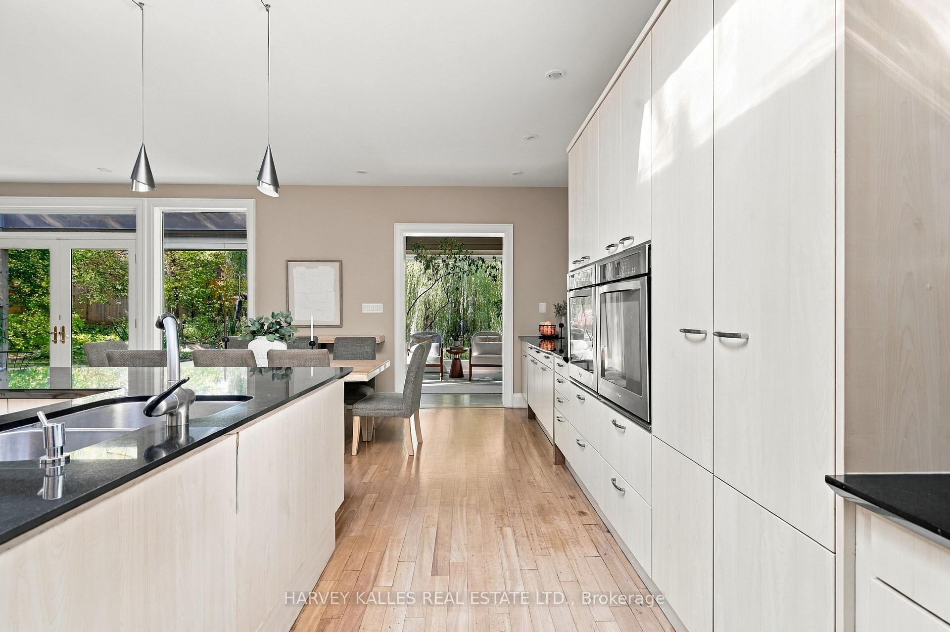 Photo 9 of 41 Hurlingham Crescent, North York, Banbury-Don Mills — HOMEH