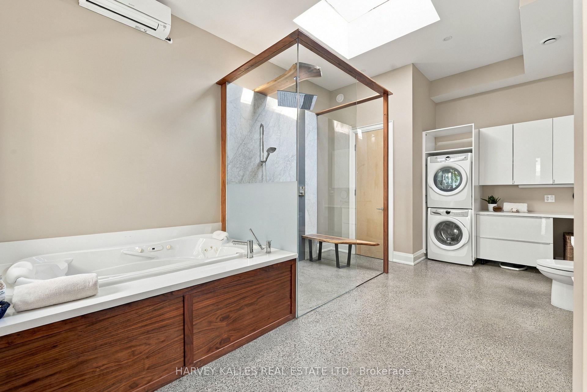 Photo 27 of 41 Hurlingham Crescent, North York, Banbury-Don Mills — HOMEH