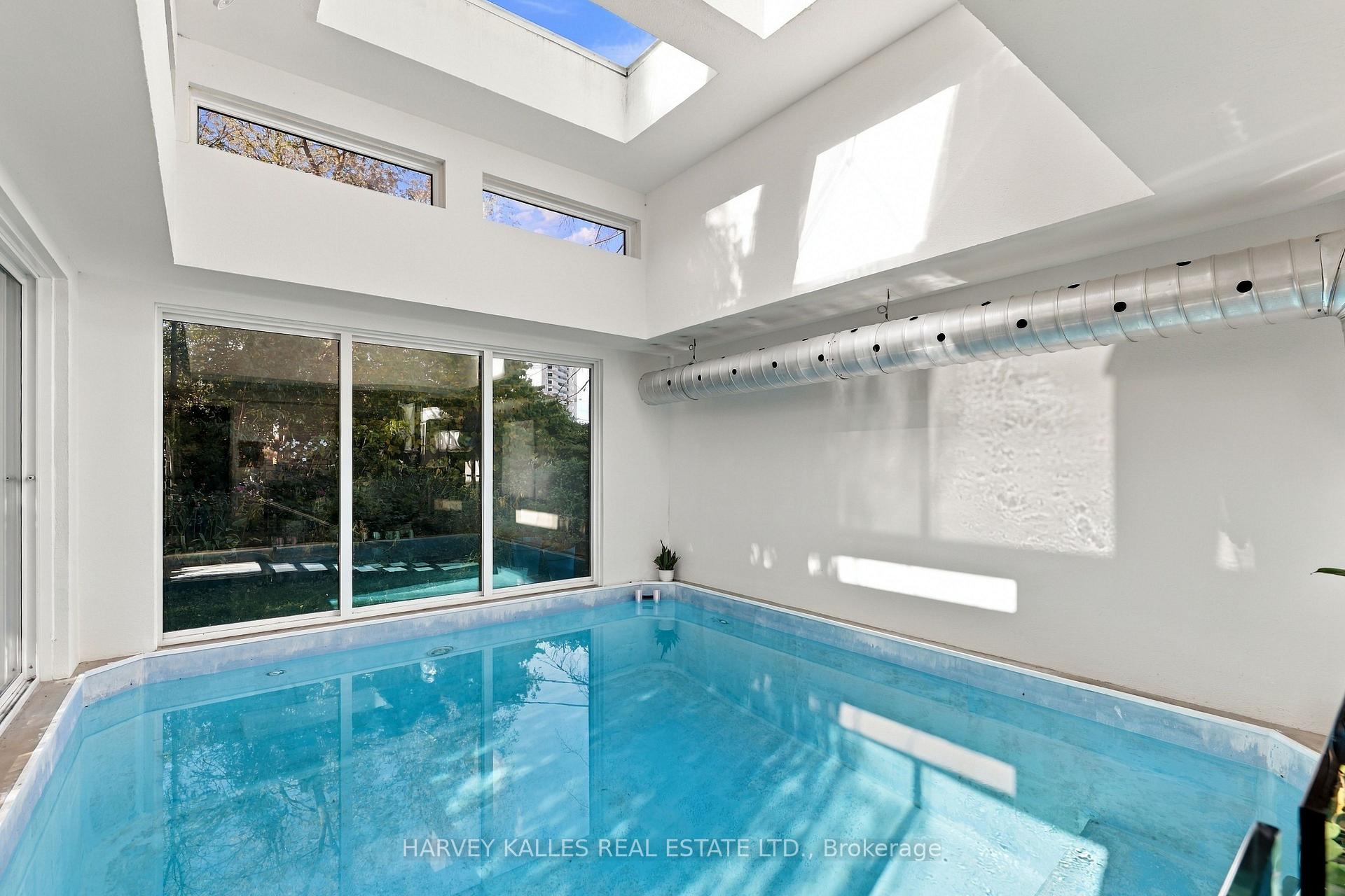 Photo 30 of 41 Hurlingham Crescent, North York, Banbury-Don Mills — HOMEH