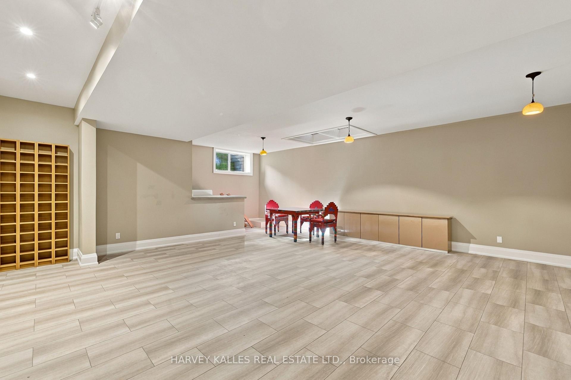 Photo 39 of 41 Hurlingham Crescent, North York, Banbury-Don Mills — HOMEH