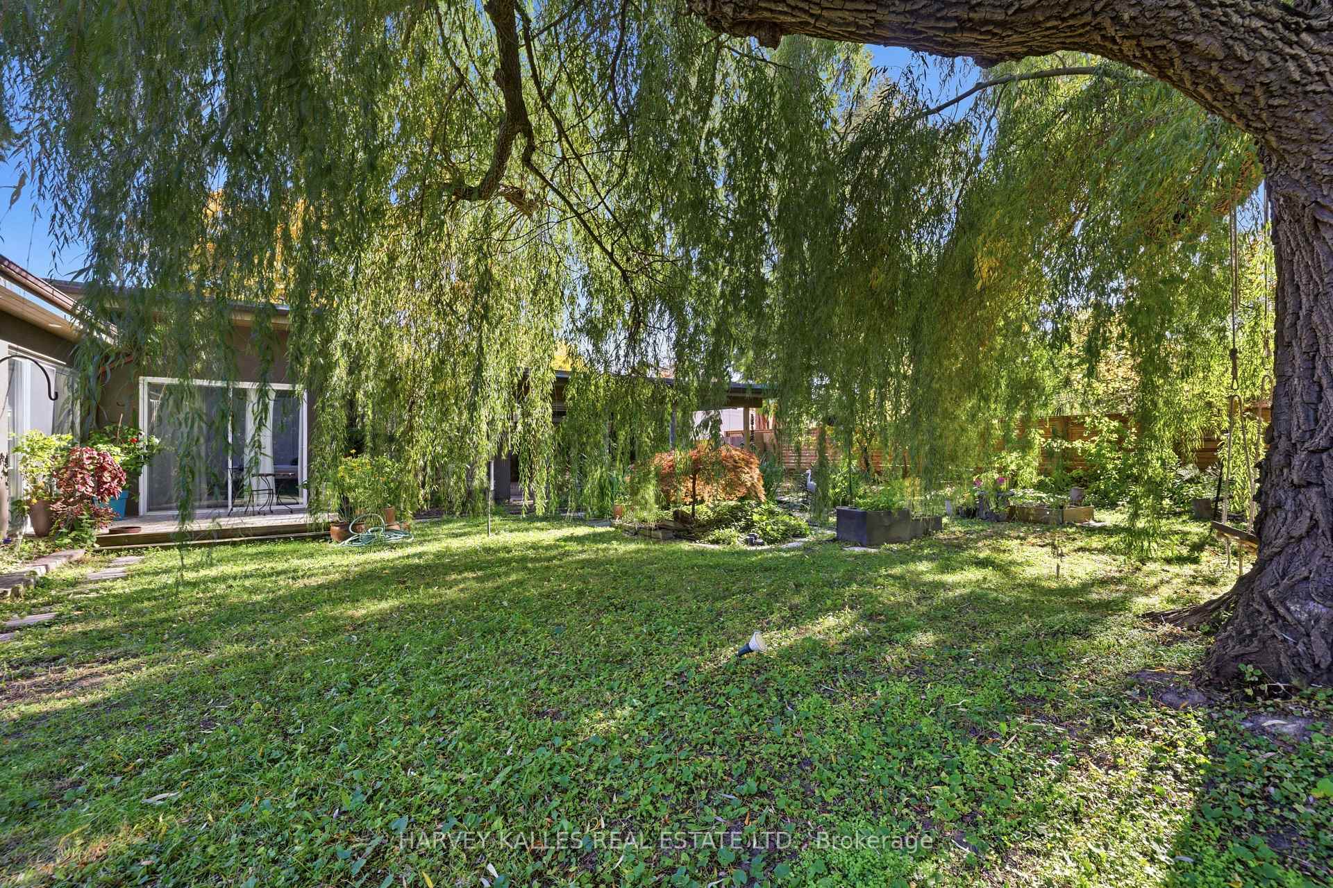 Photo 47 of 41 Hurlingham Crescent, North York, Banbury-Don Mills — HOMEH