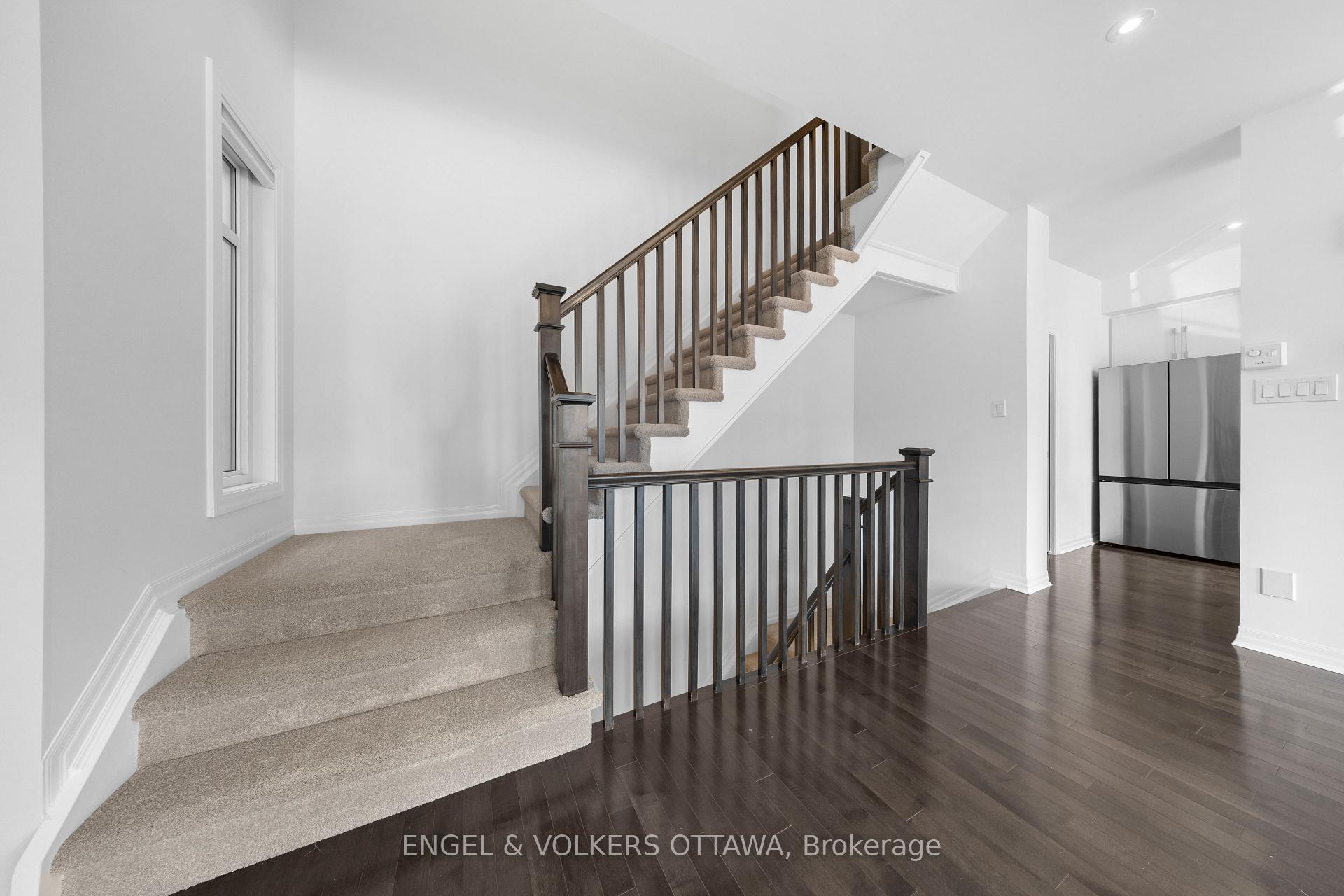 Photo 5 of 34 Aveia Private, Ottawa, Springridge/East Village — HOMEH