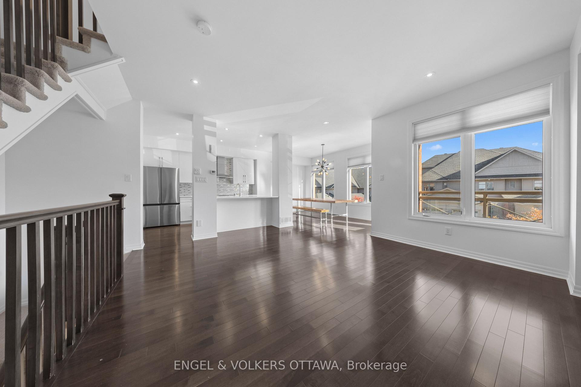 Photo 6 of 34 Aveia Private, Ottawa, Springridge/East Village — HOMEH