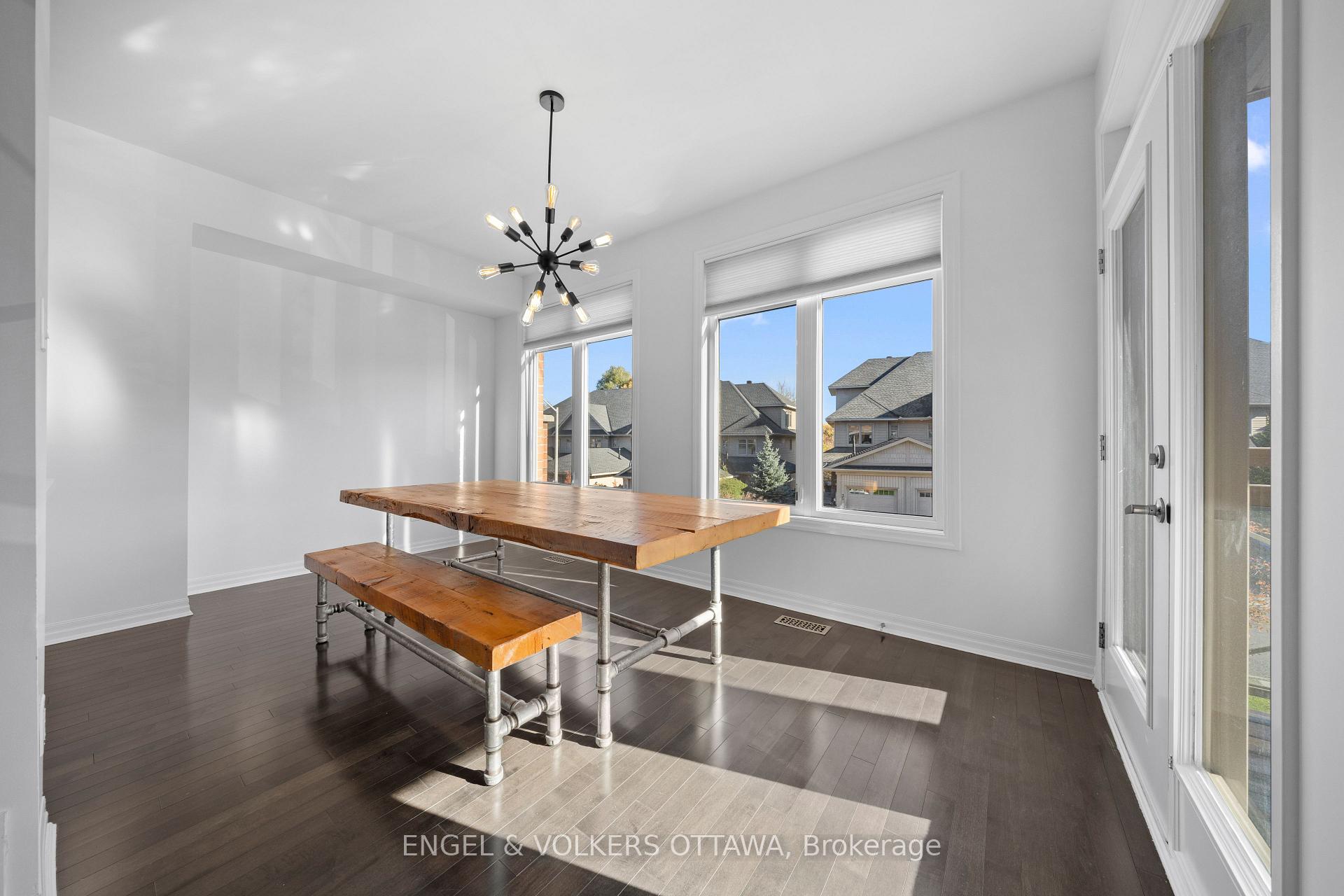 Photo 10 of 34 Aveia Private, Ottawa, Springridge/East Village — HOMEH