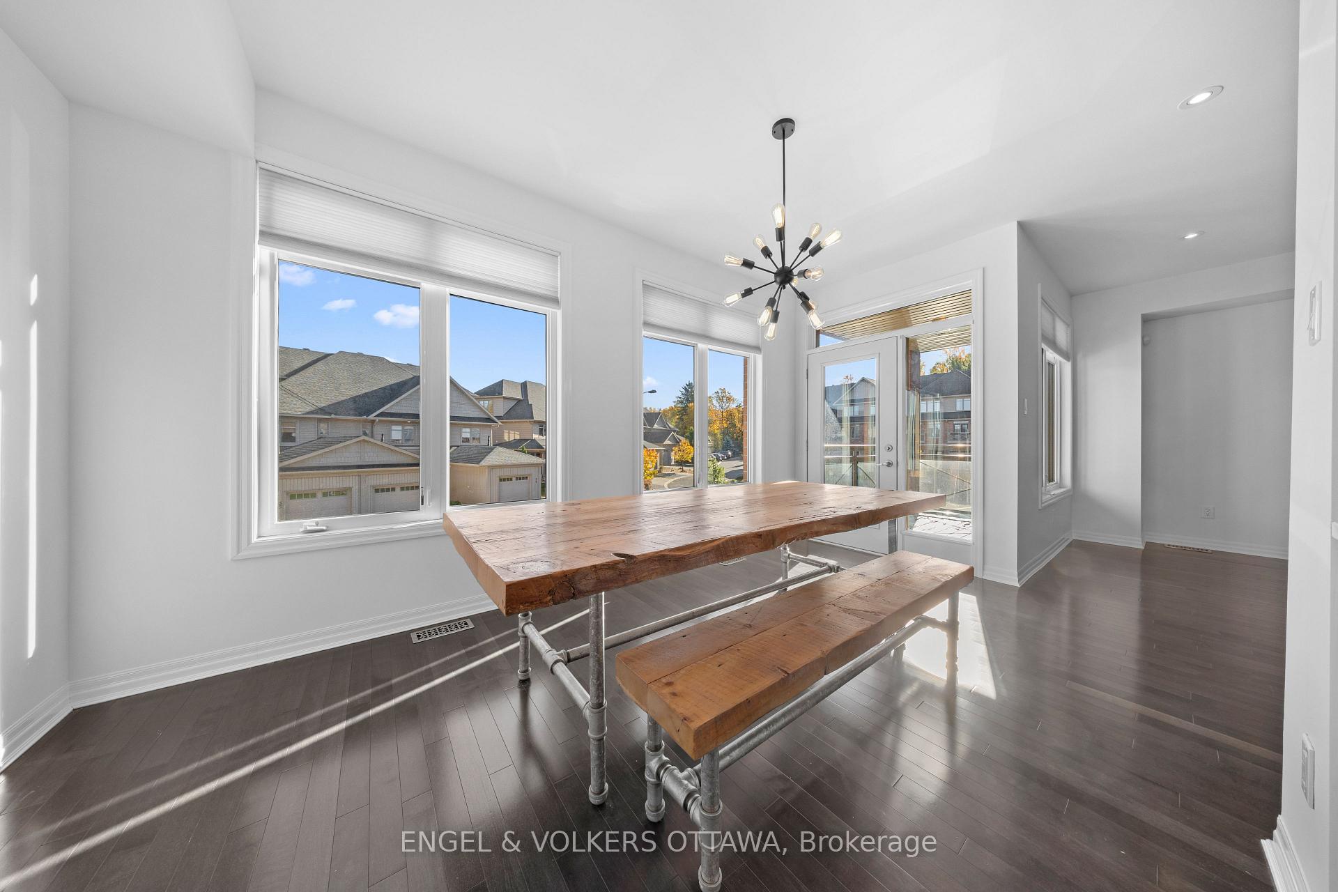 Photo 11 of 34 Aveia Private, Ottawa, Springridge/East Village — HOMEH