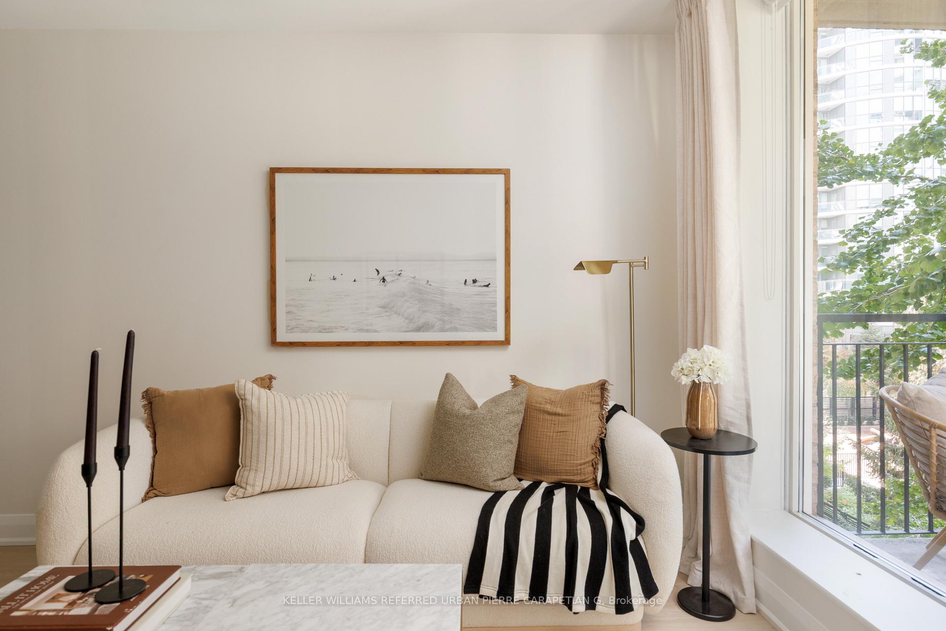 Photo 10 of Unit 402, 188 Redpath Avenue, Toronto, Mount Pleasant West — HOMEH