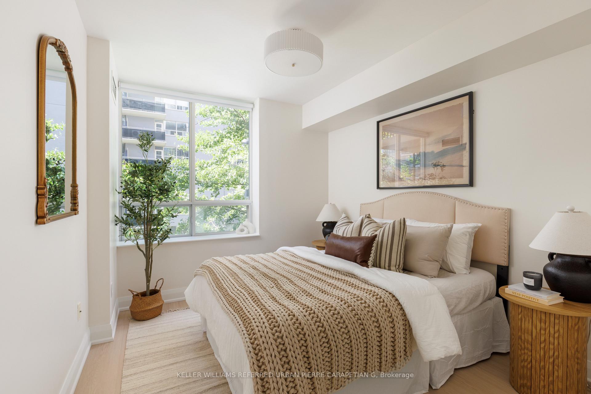 Photo 22 of Unit 402, 188 Redpath Avenue, Toronto, Mount Pleasant West — HOMEH