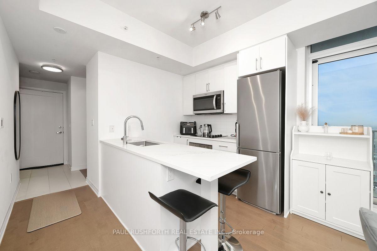 Photo 15 of Unit 1401, 805 Carling Avenue, Ottawa, West Centre Town — HOMEH