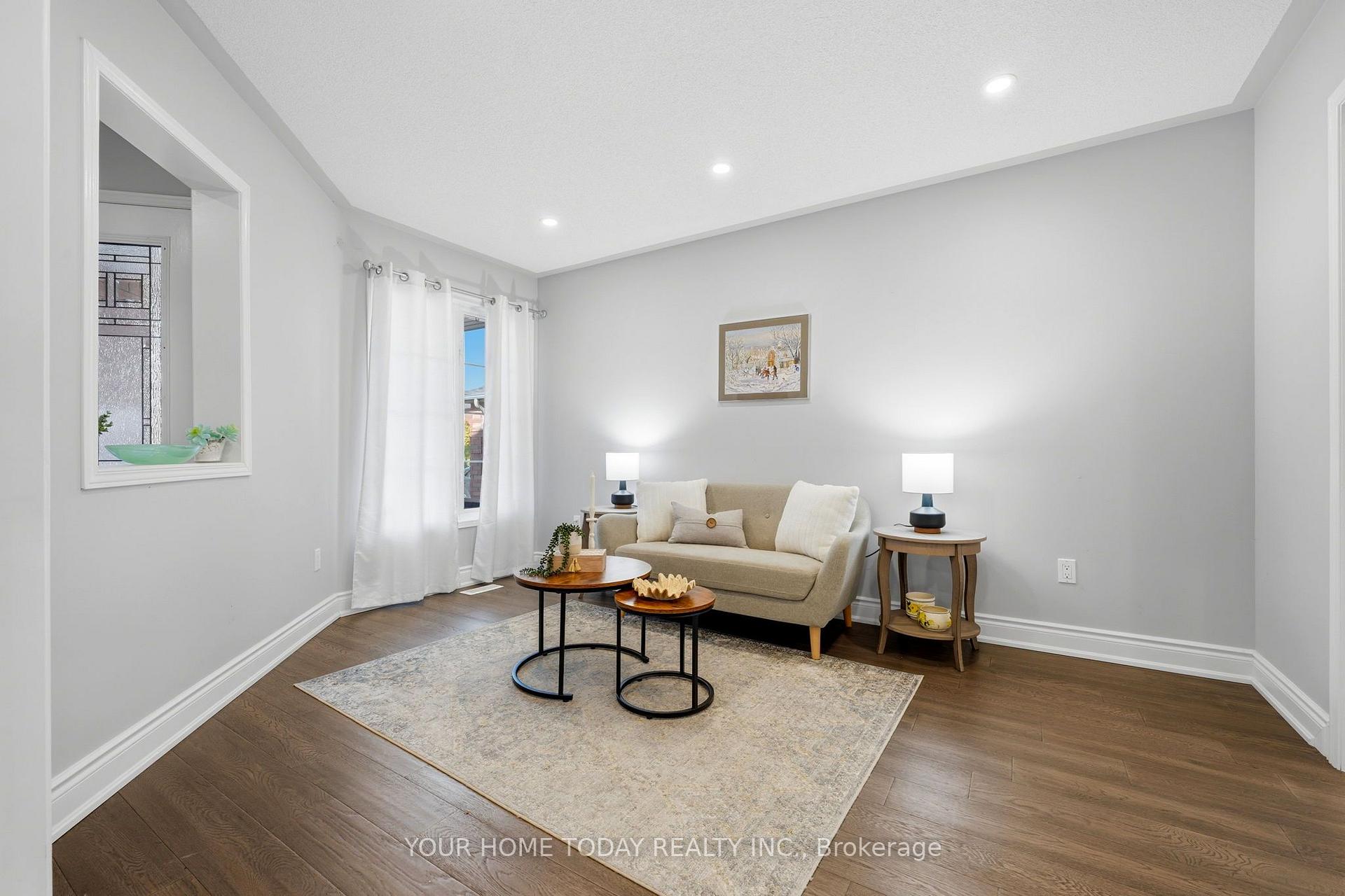 Photo 6 of 33 Preston Street, Halton Hills, Georgetown — HOMEH