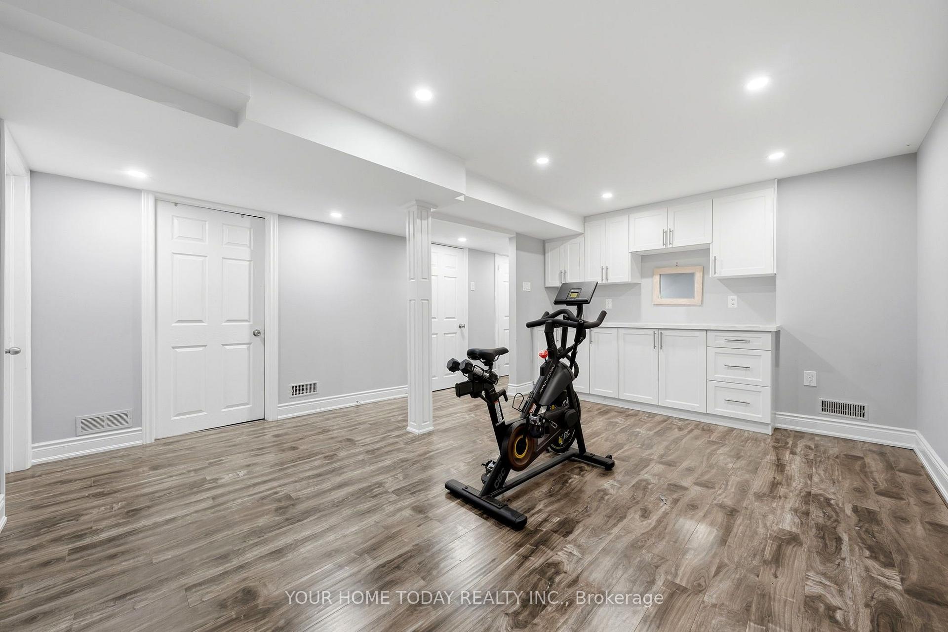 Photo 29 of 33 Preston Street, Halton Hills, Georgetown — HOMEH